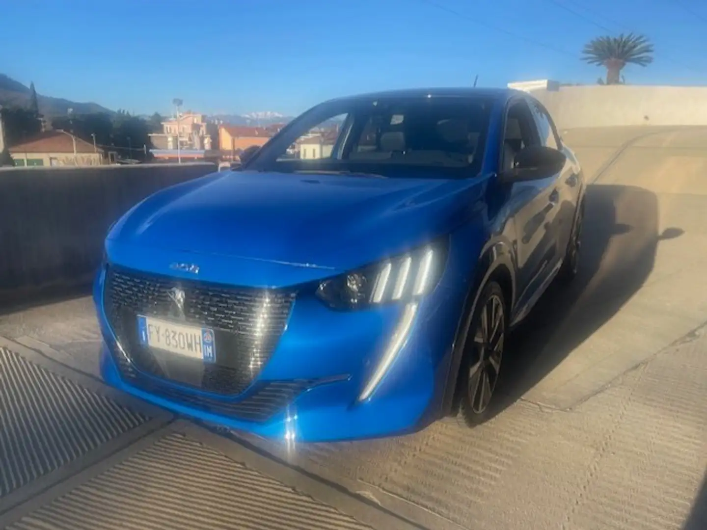 Peugeot 208 208 II 2019 1.2 puretech GT Line s Blau - 1