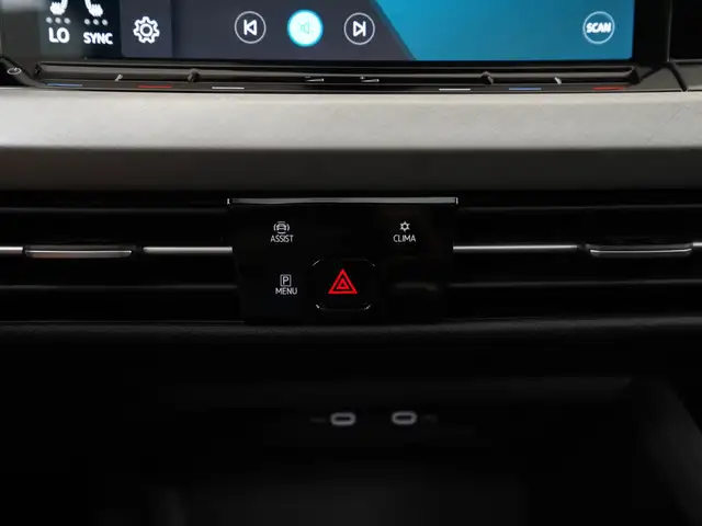 Volkswagen Golf view 12