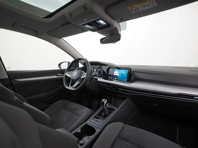 Volkswagen Golf view 2