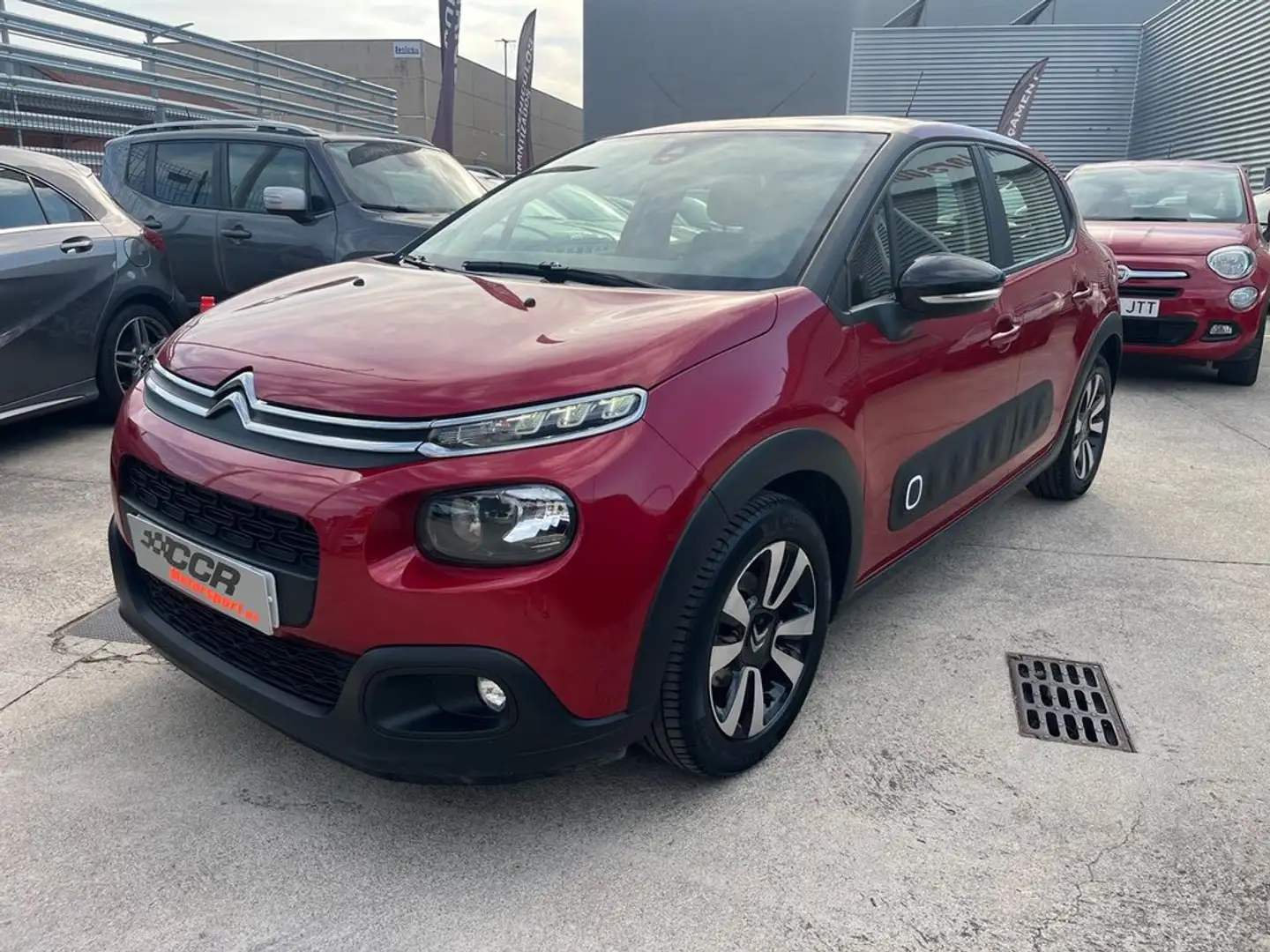 Citroen C3 1.2 FEEL 82 CV 5P Rouge - 1