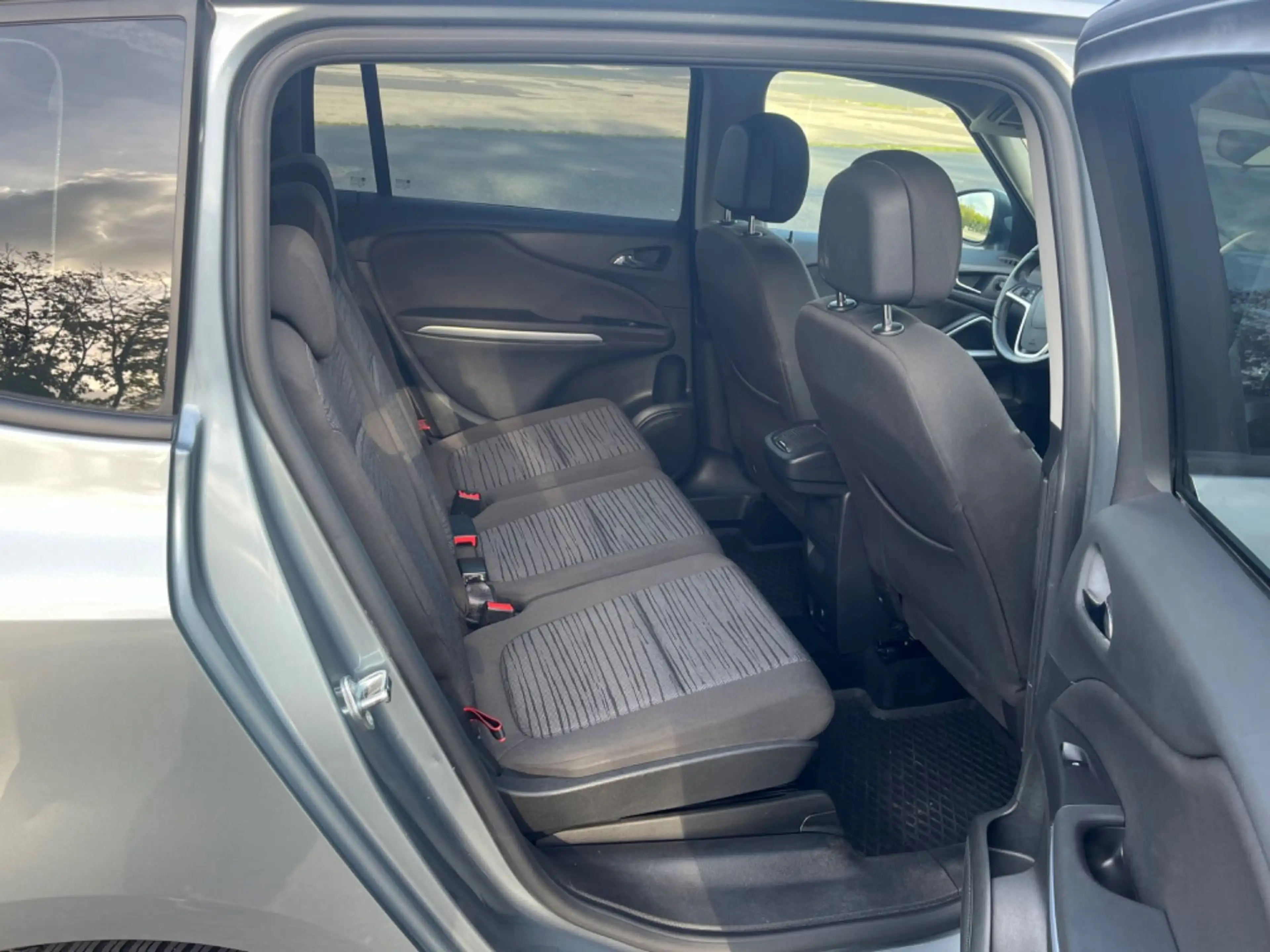 Opel Zafira C Tourer Style,Automatik,1.HAND,Scheckh. — photo 8