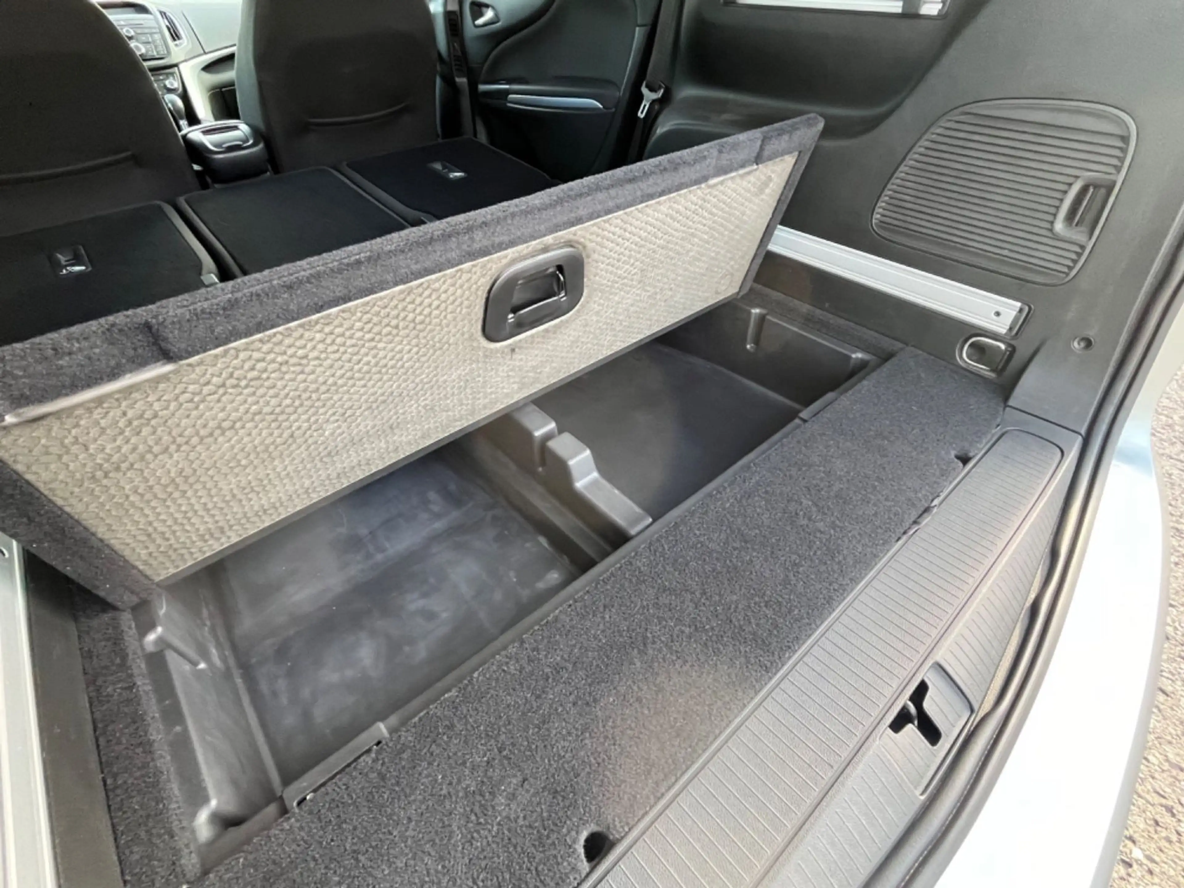 Opel Zafira C Tourer Style,Automatik,1.HAND,Scheckh. — photo 12