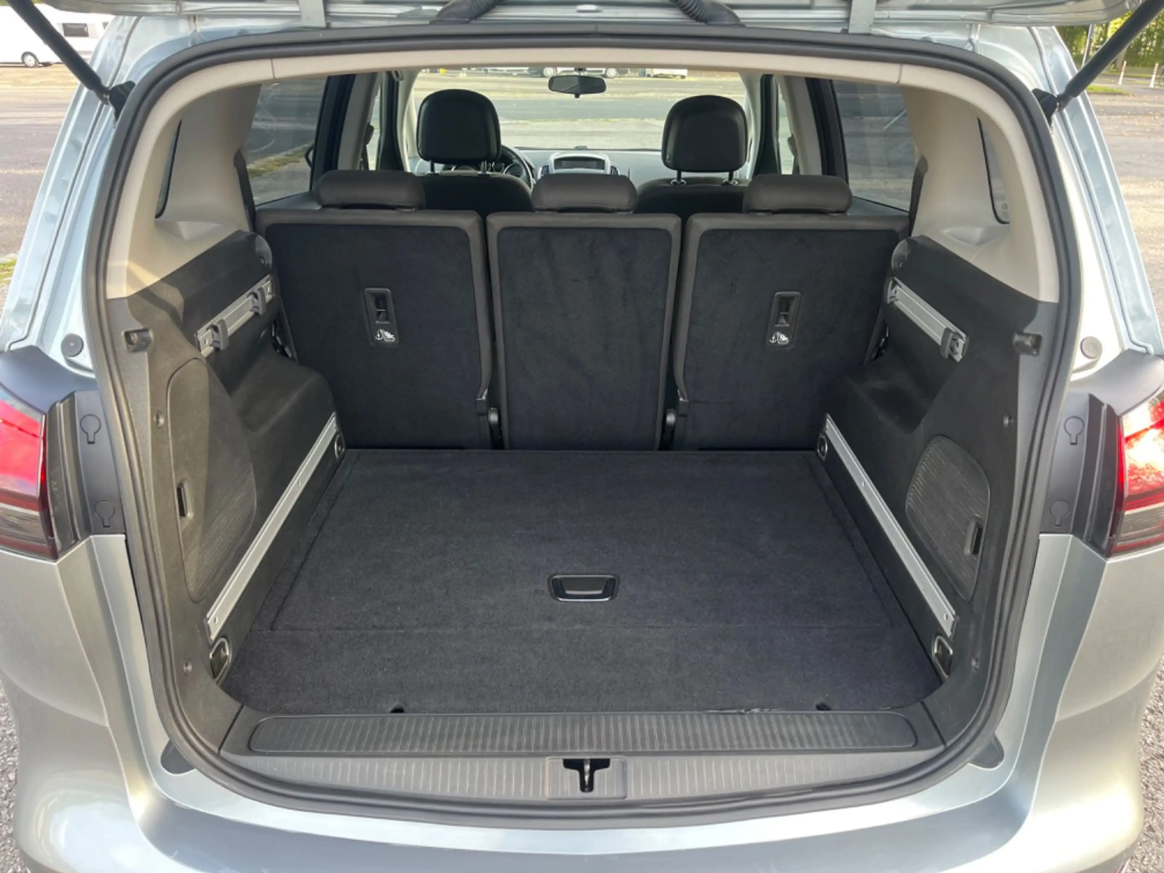 Opel Zafira C Tourer Style,Automatik,1.HAND,Scheckh. — photo 10