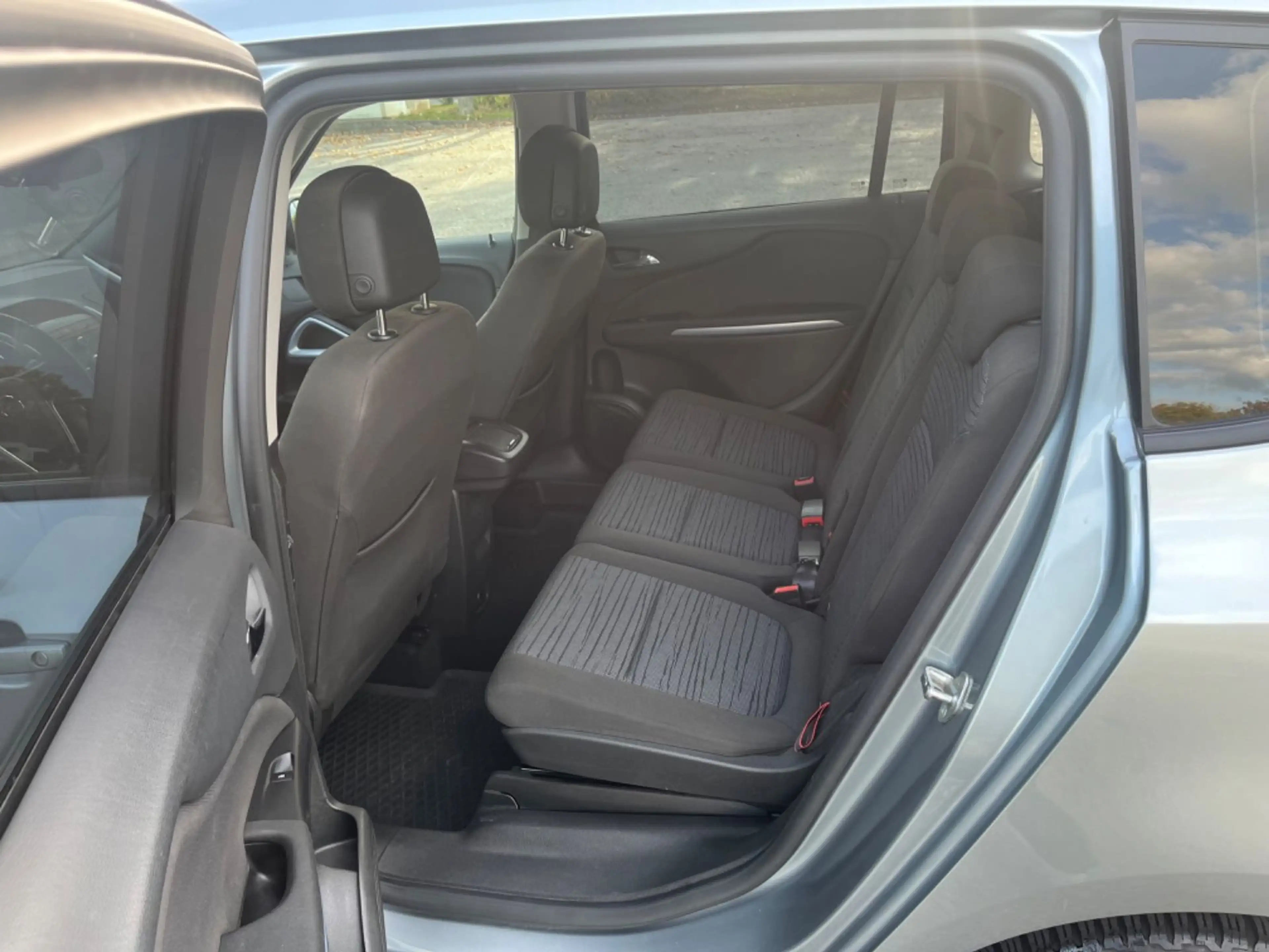 Opel Zafira C Tourer Style,Automatik,1.HAND,Scheckh. — photo 9