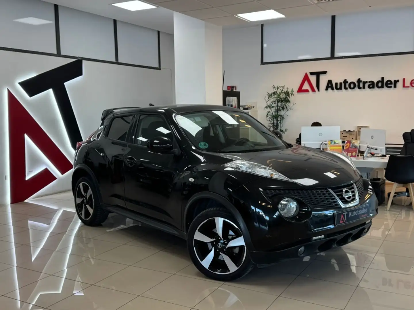Nissan Juke 1.6i N-Tec Negro - 1