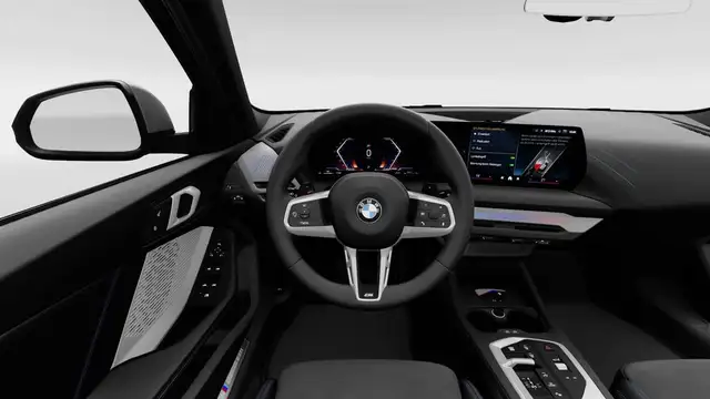 BMW 1 Series view 12
