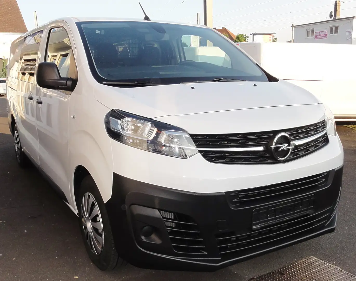 Opel Vivaro Vivaro 2,0 l CDTI 106 KW Klima L3 Automatik  LKW Weiß - 2