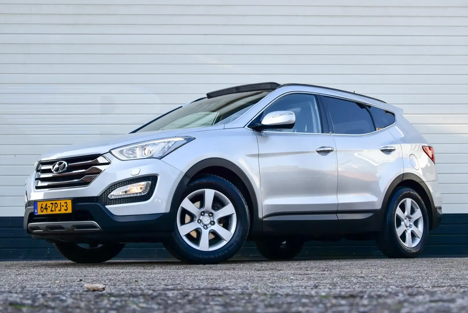 Hyundai SANTA FE 2.4i GDI 4WD i-Catcher 7p. * FABRIEKS NIEUWE MOTOR Zilver - 2