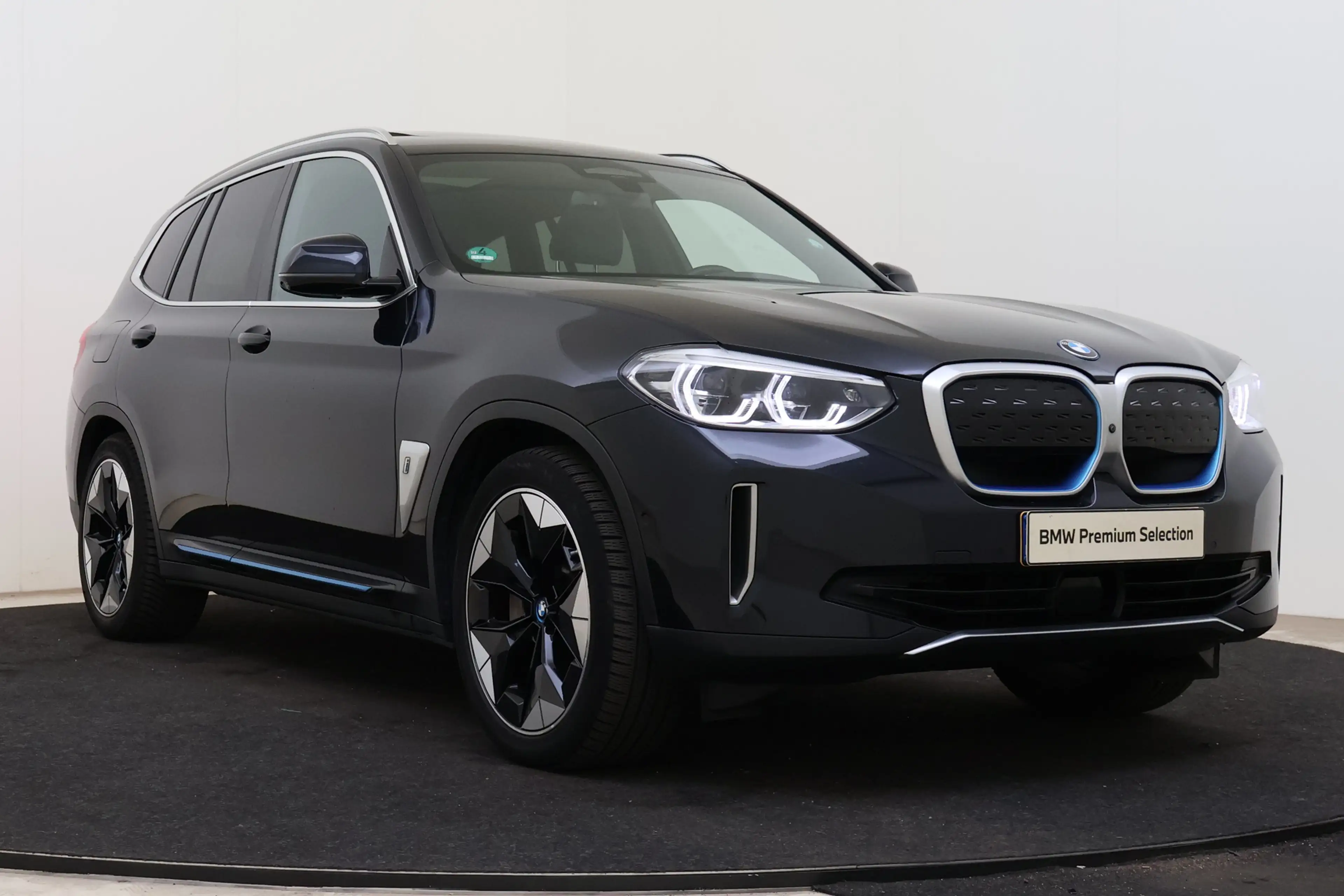 BMW iX3 High Executive / Trekhaak / Sportstoelen / Head-Up — photo 13