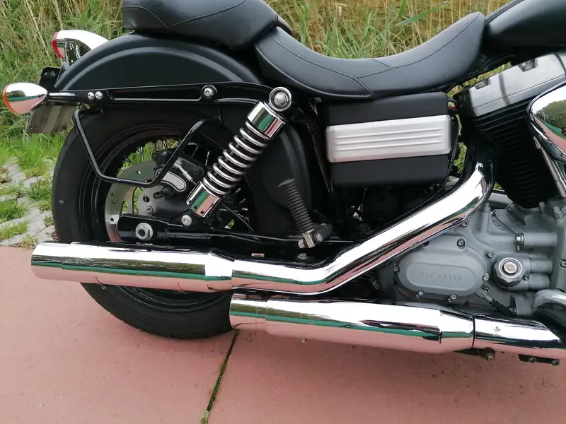 Harley-Davidson Street Bob - foto 6