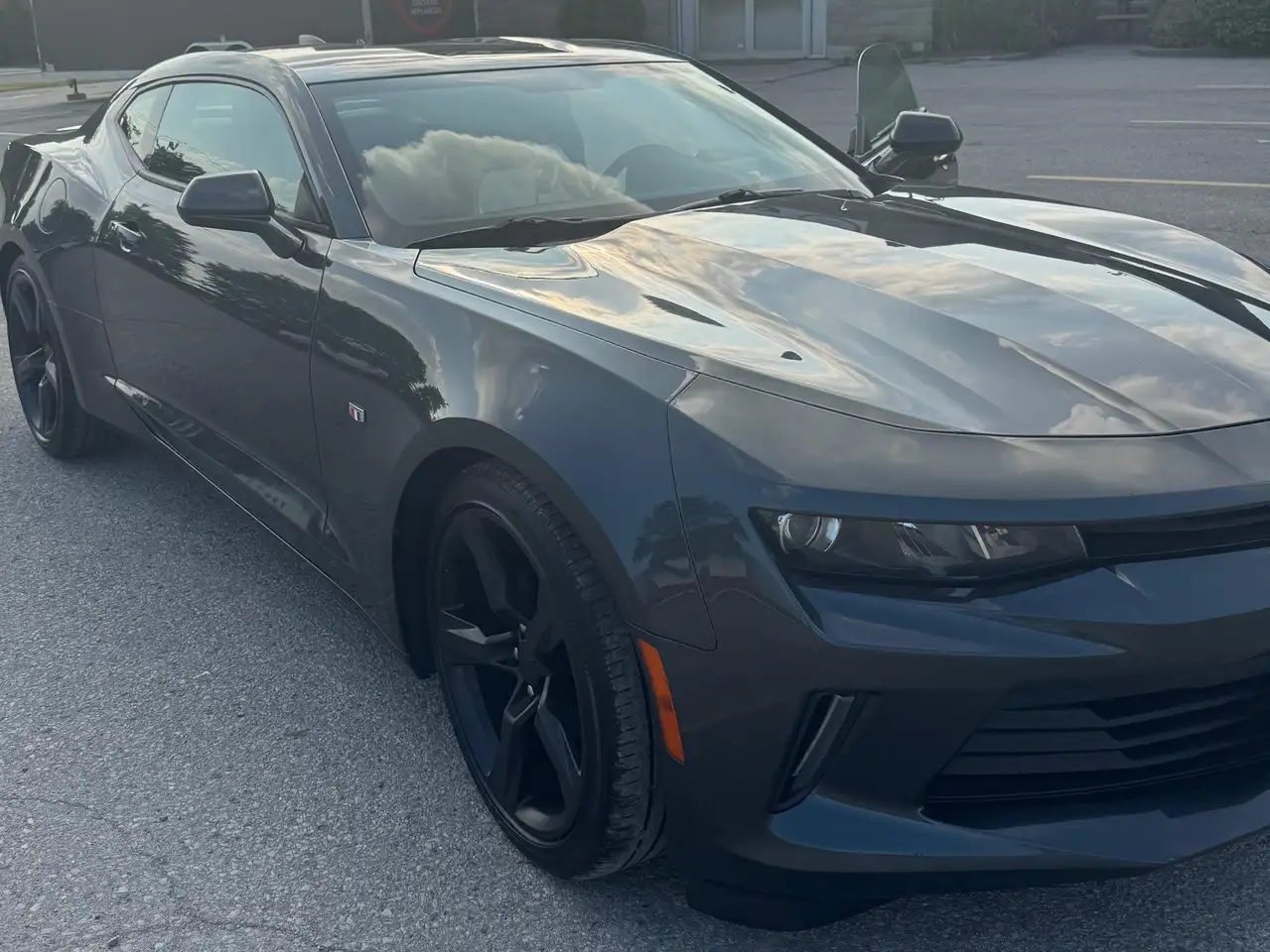 Chevrolet Camaro снимка Chevrolet Camaro