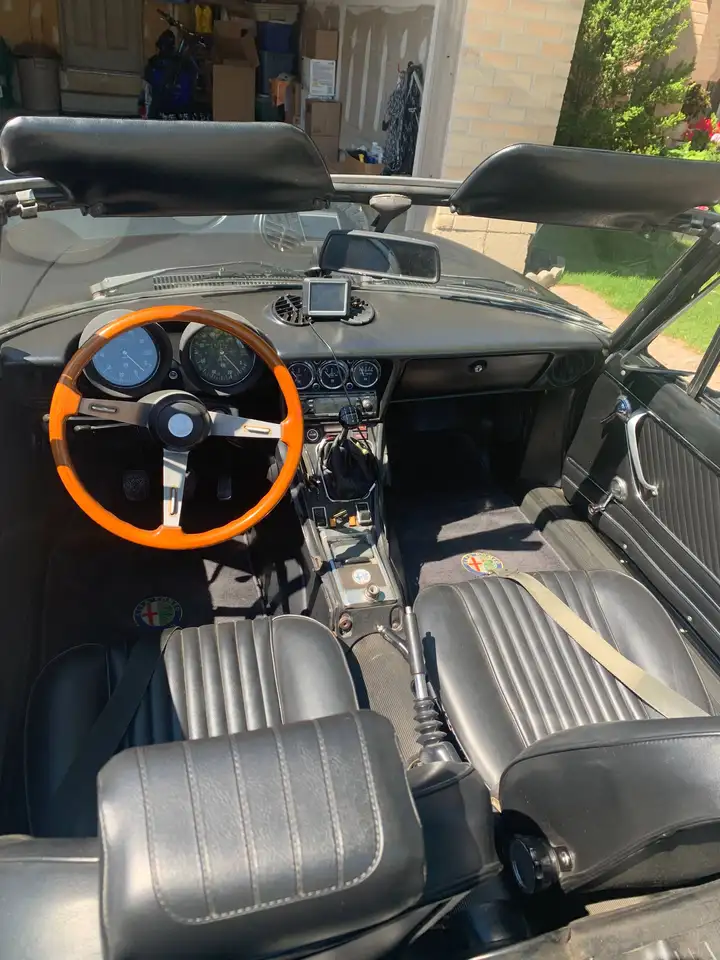Alfa Romeo Spider снимка Alfa Romeo Spider