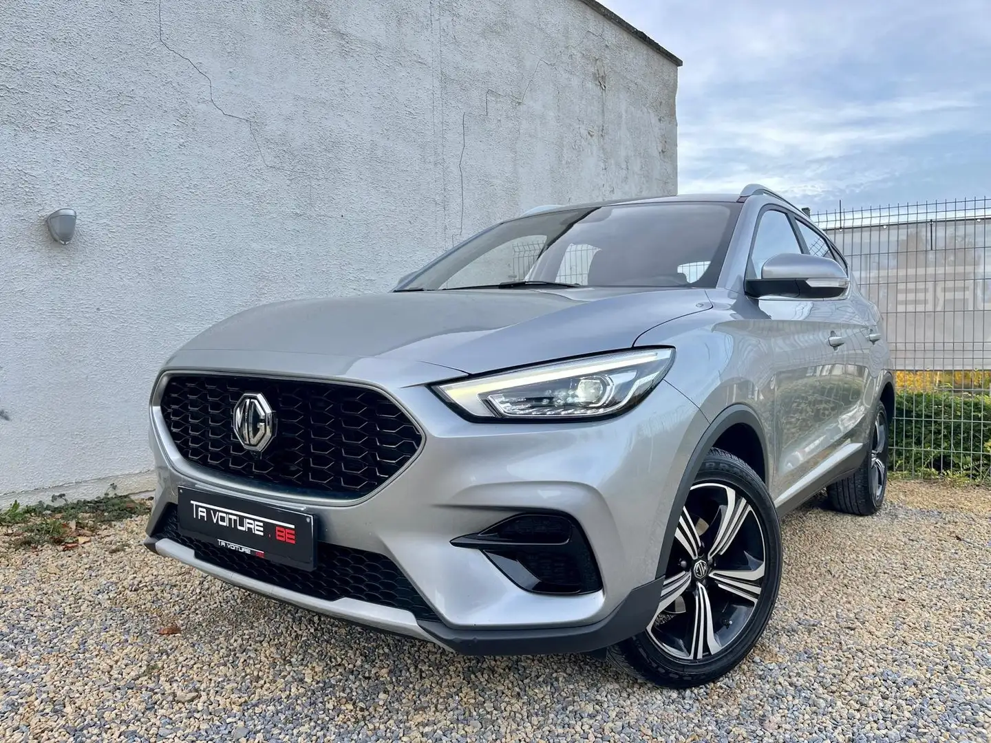 MG ZS 1.5 VTi-Tech Comfort FULL-LED/CARPLAY/CRUISE/PDC Gris - 2