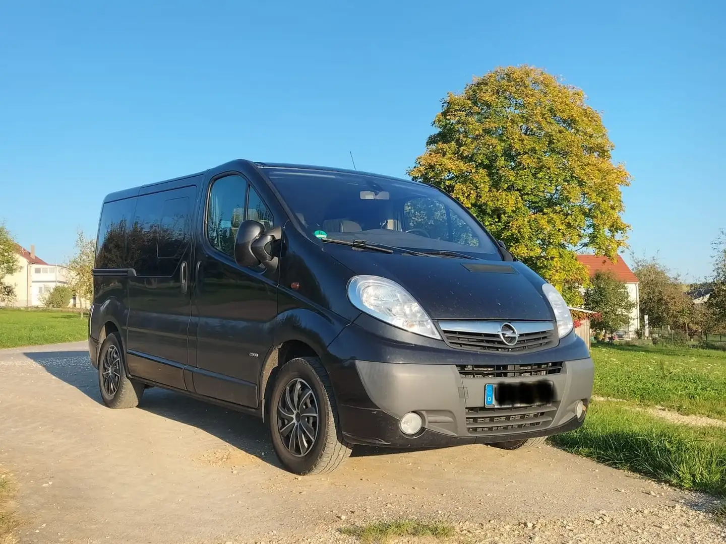 Opel Vivaro Vivaro 2.0 CDTI L1H1 DPF Life, TÜV neu Schwarz - 1