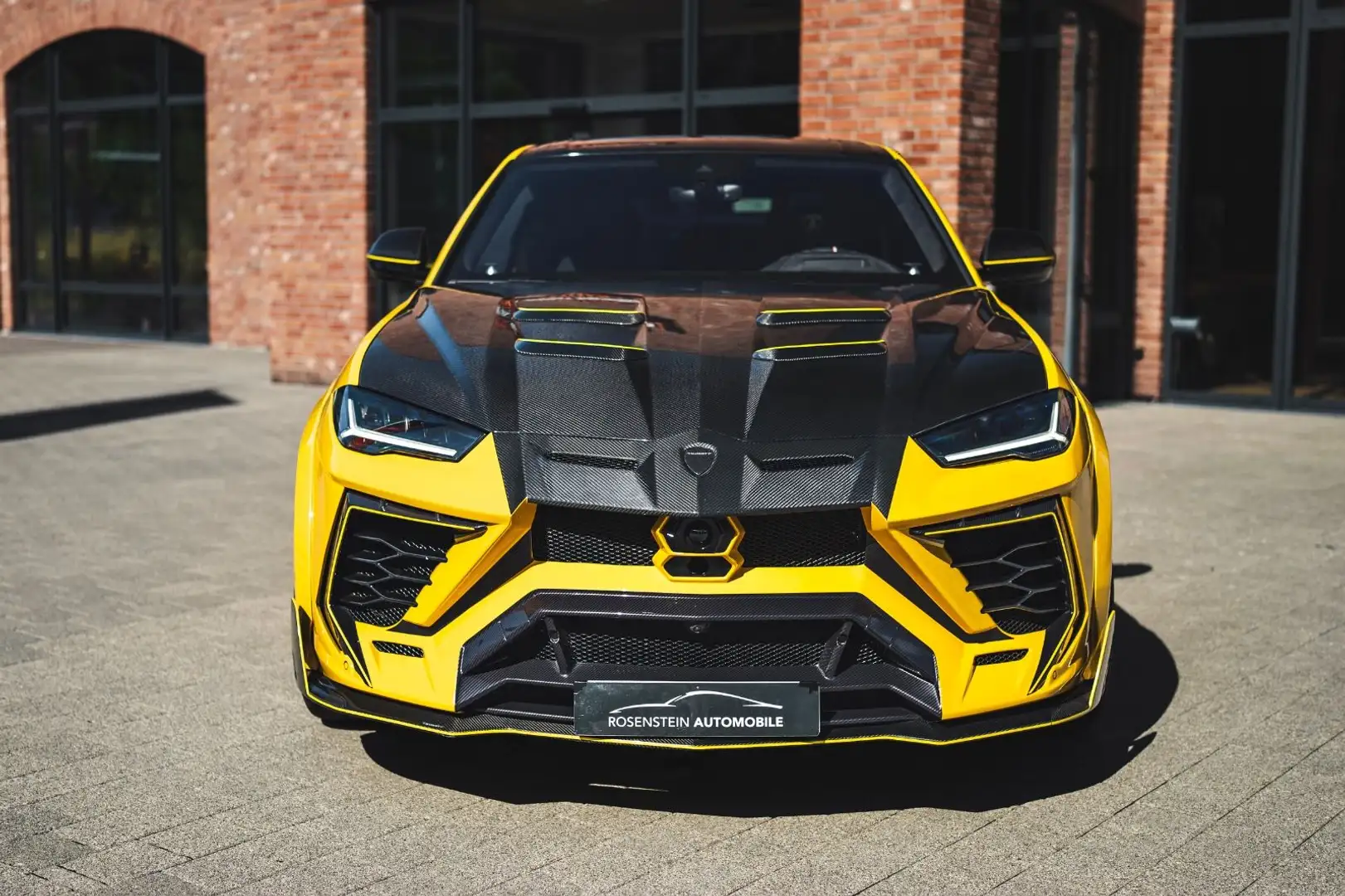 Lamborghini Urus 4.0V8 Mansory/Ceramic/Pano/B&O/ACC/R24/Soft Gelb - 2