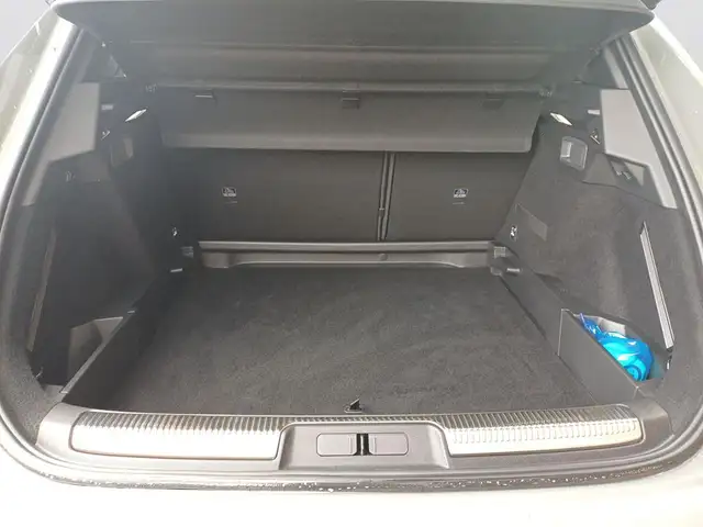 DS Automobiles DS 7 view 7