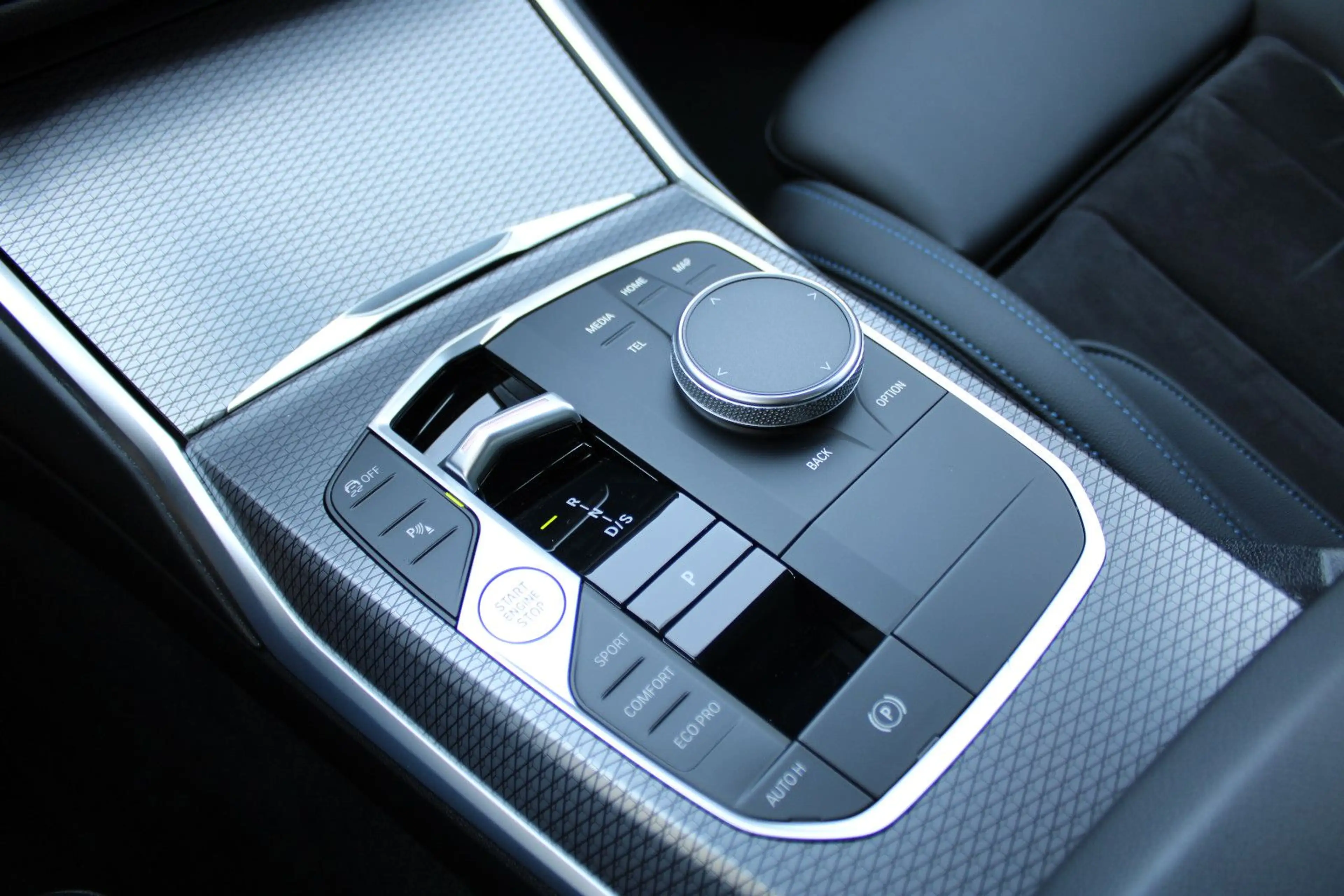 BMW 330 d xDrive/M-Paket/ACC/Harma/Standhzg/Kamer/AHK — photo 13