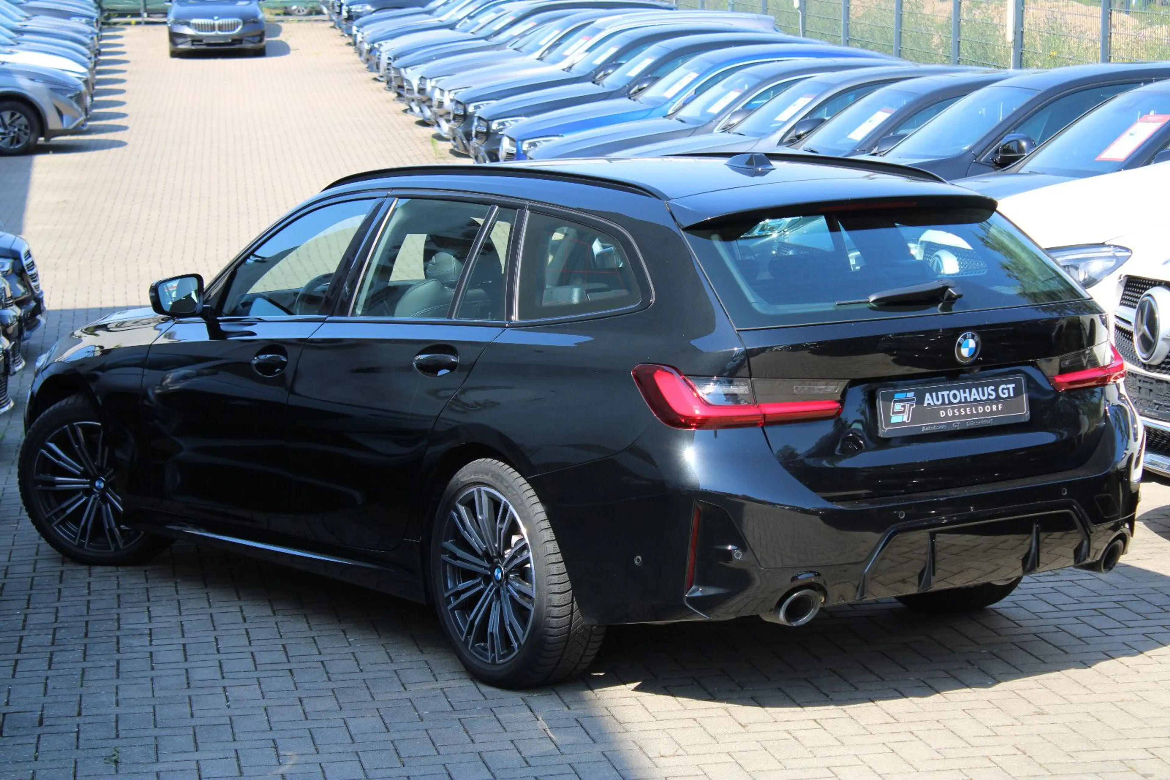 BMW 330 d xDrive/M-Paket/ACC/Harma/Standhzg/Kamer/AHK — photo 4