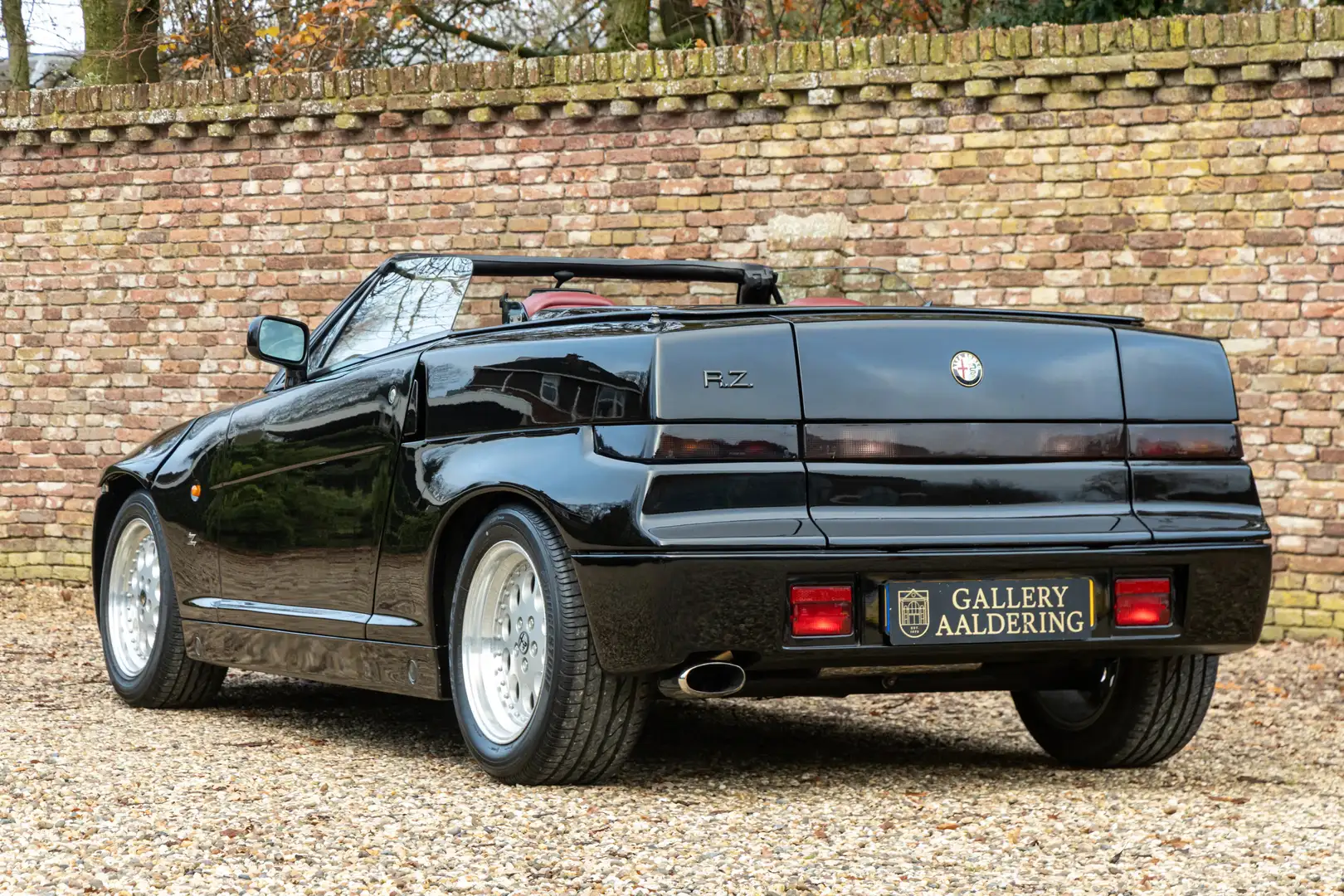 Alfa Romeo RZ Zagato "No.162" "Busso" experience in one of Alfa Schwarz - 2