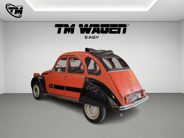 Citroen 2CV view 6