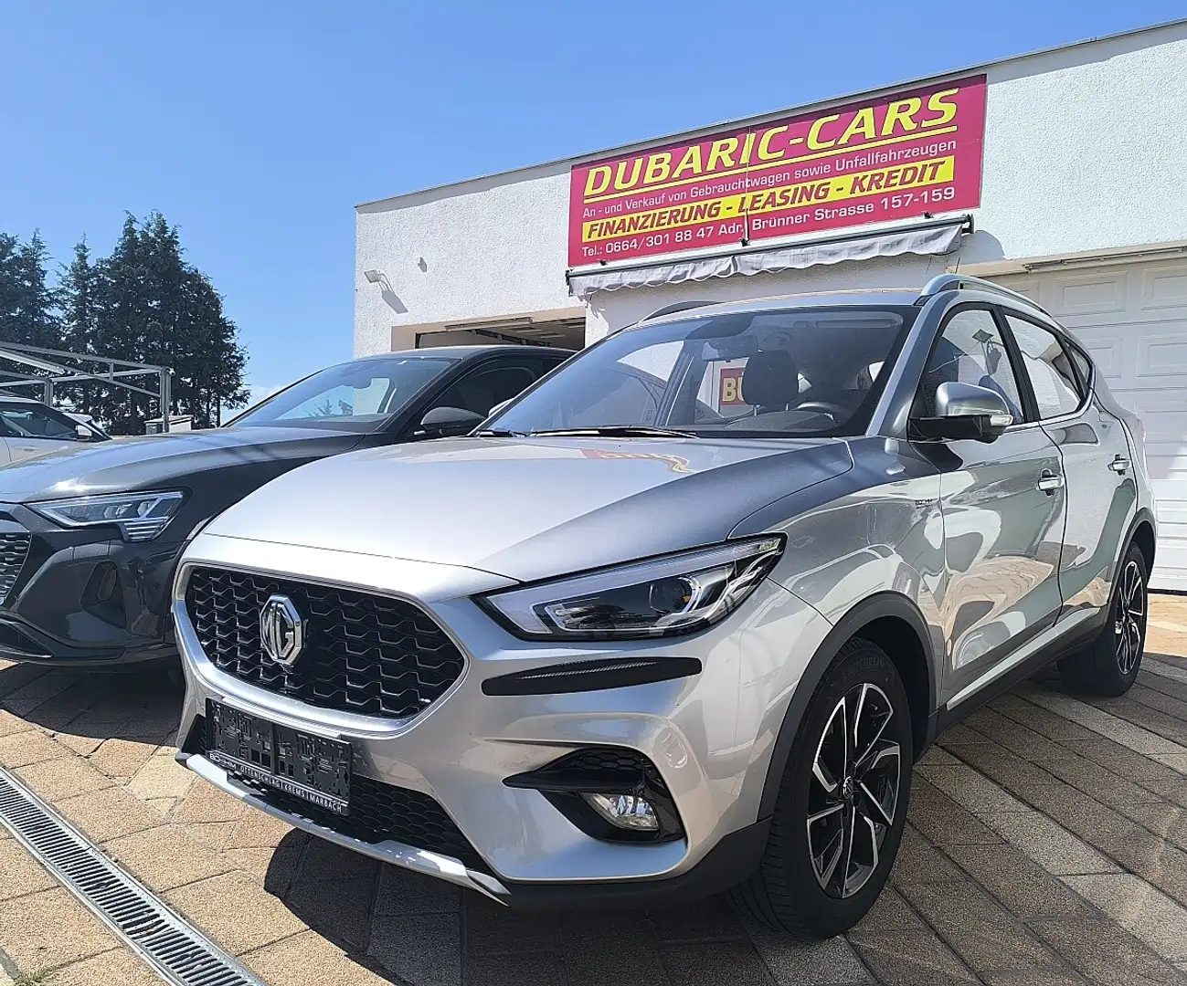 MG ZS 1.5 VTi Luxury Grau - 1