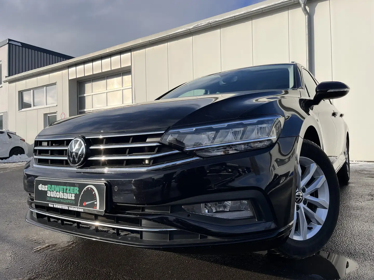 Volkswagen Passat Variant 2.0 TDI DSG Business 169€ m. 20% Anzahlung AHK N Noir - 1