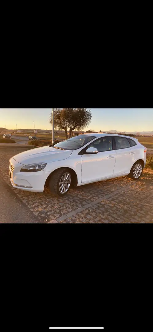 Volvo V40 1.6 d2 Kinetic Bianco - 1