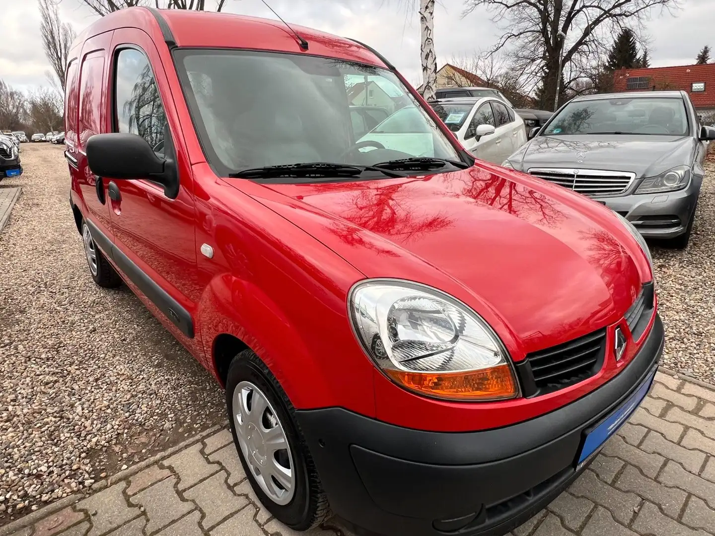 Renault Kangoo Rapid Extra*2.HD*MFL*ZV*SBT*TÜV NEU Red - 2