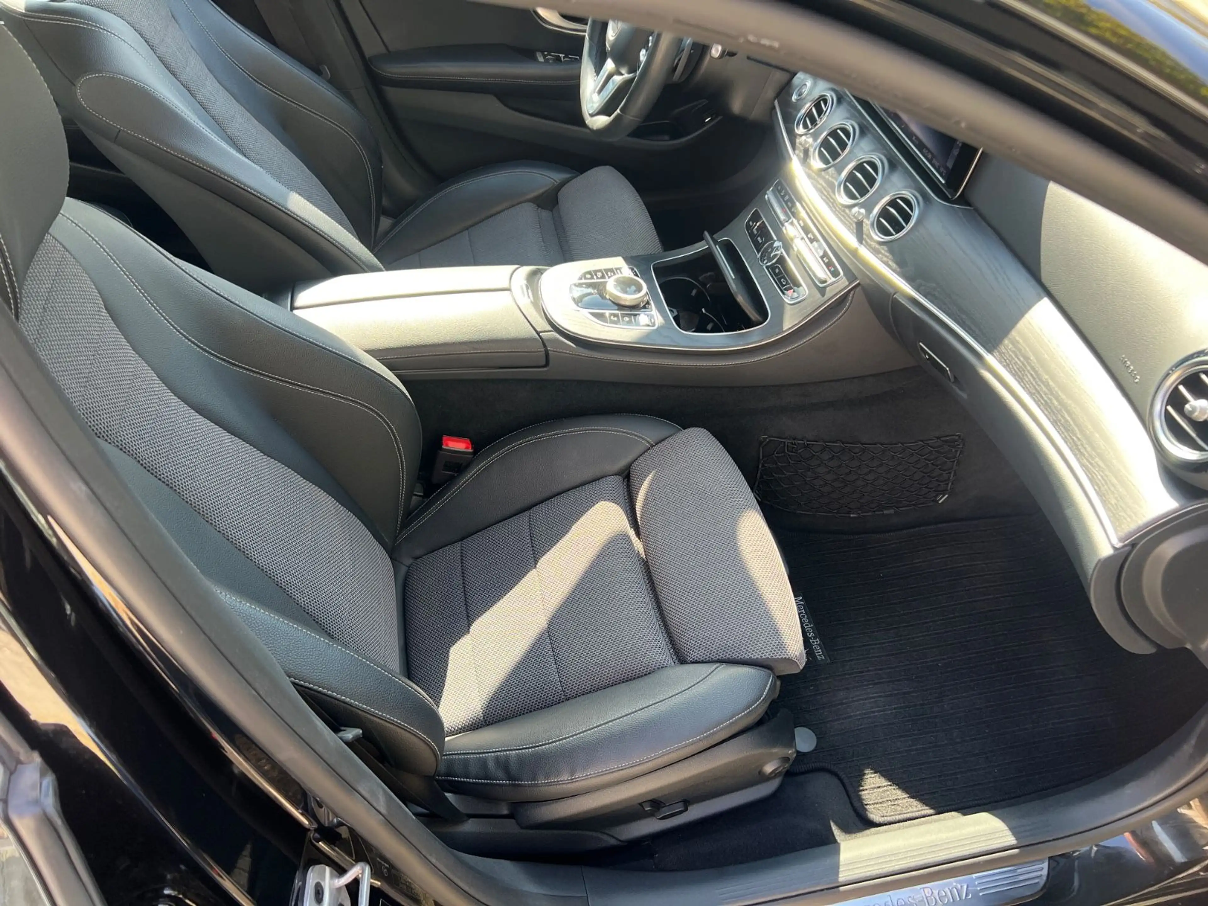 Mercedes-Benz E 200 ET-Modell/LED/TOTWINKE/KAMERA/SERVICE-NEU° — photo 14