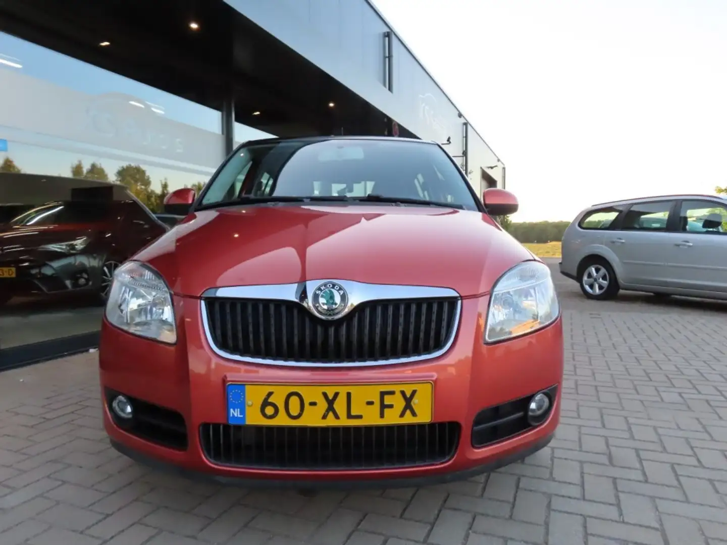 Skoda Fabia 1.4-16V Ambiente Airco Cruise Trekhaak 2007 Oranje - 2