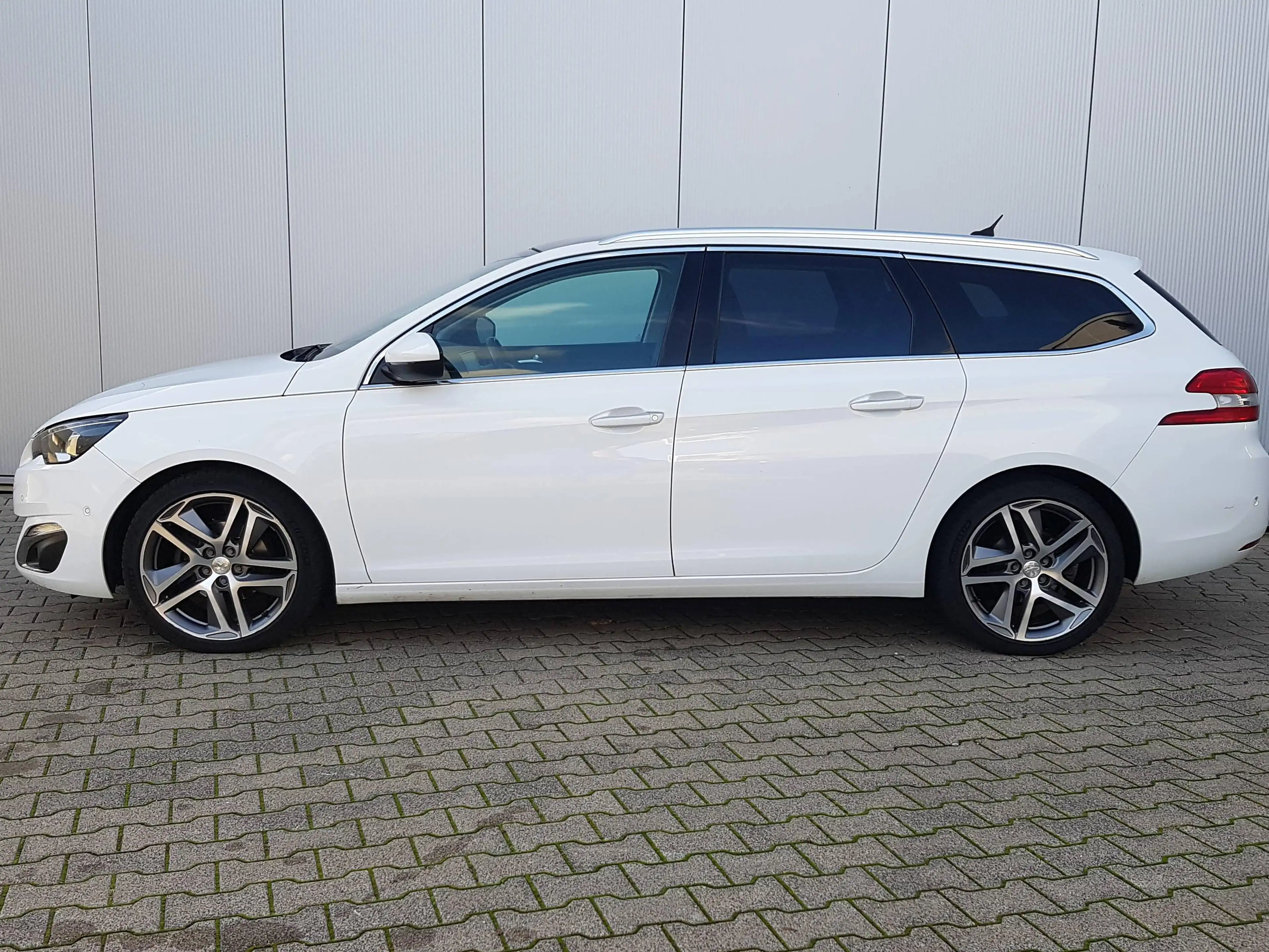 Peugeot 308 Allure GT-Line — photo 4
