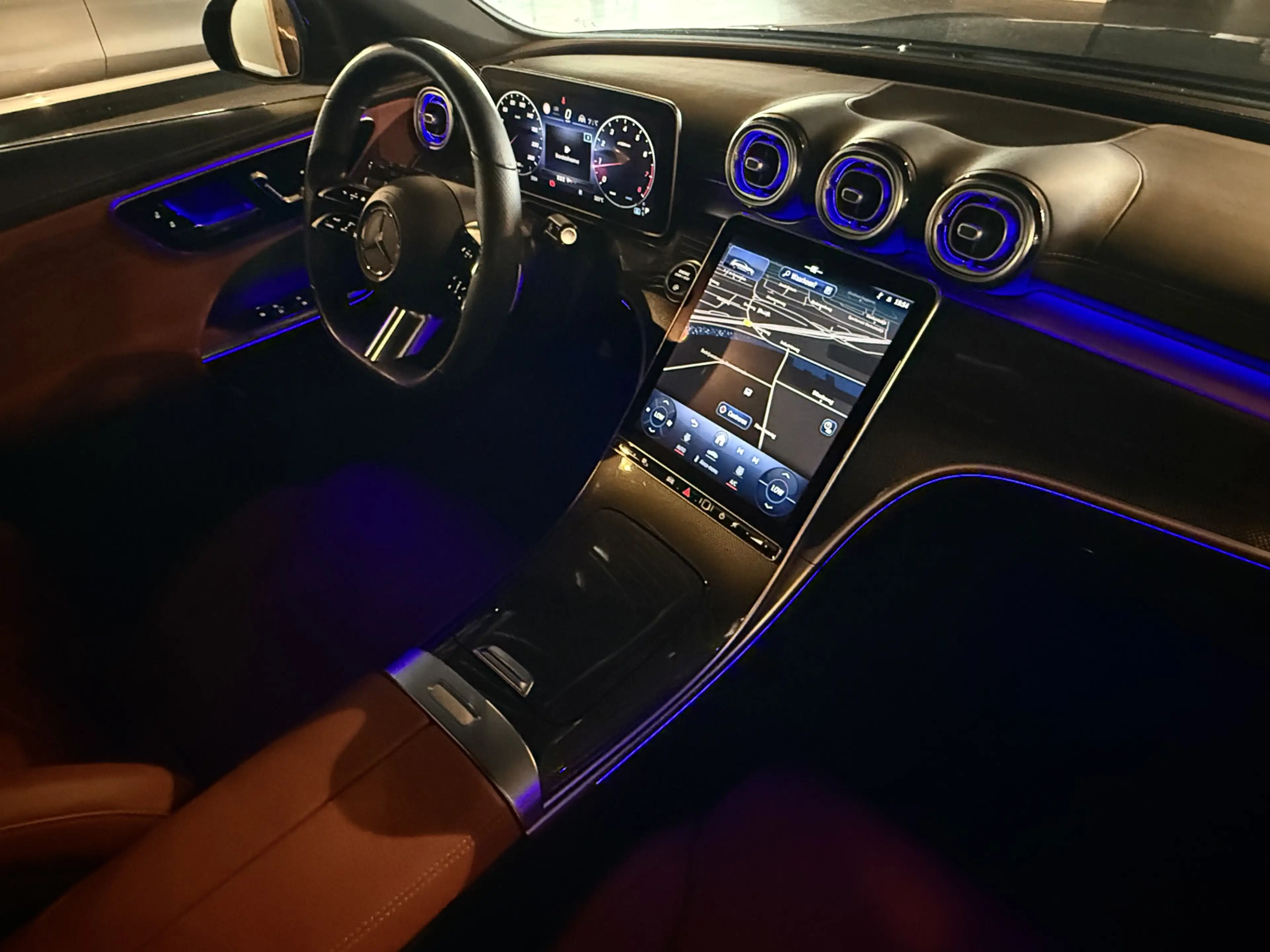 Mercedes-Benz C 200 Estate Edition AMG I Pano I Nappa I Pano — photo 35