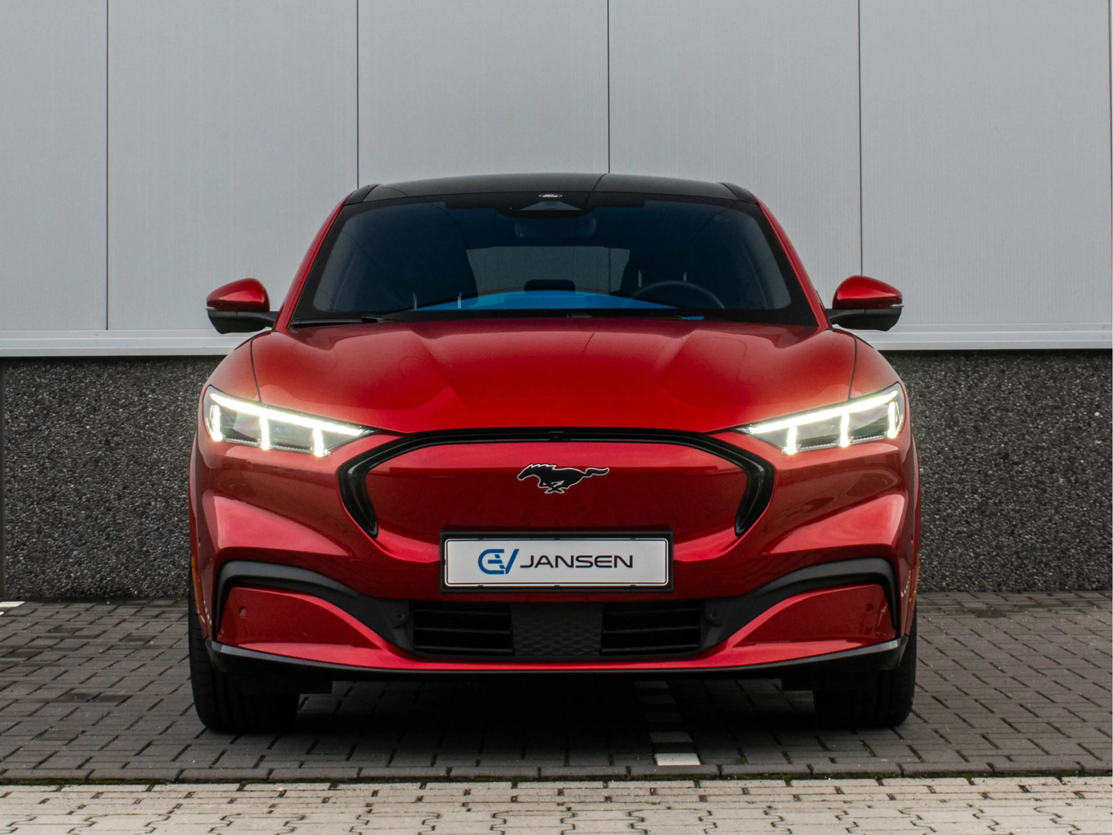 Ford Mustang Mach-E Extended First Edition AWD 98 kWh SOH 94,5 | Pano — photo 3
