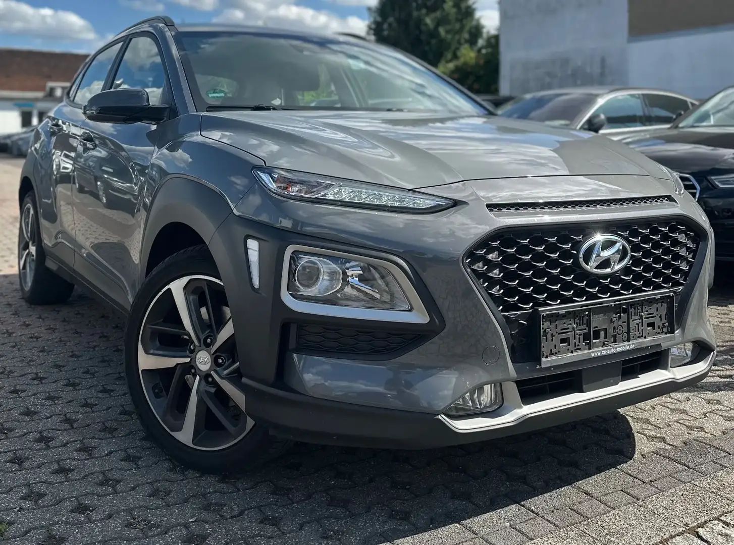 Hyundai KONA TREND 2WD-1HD-LENKRAD HZ-KAMERA-CARPLAY- Gris - 1