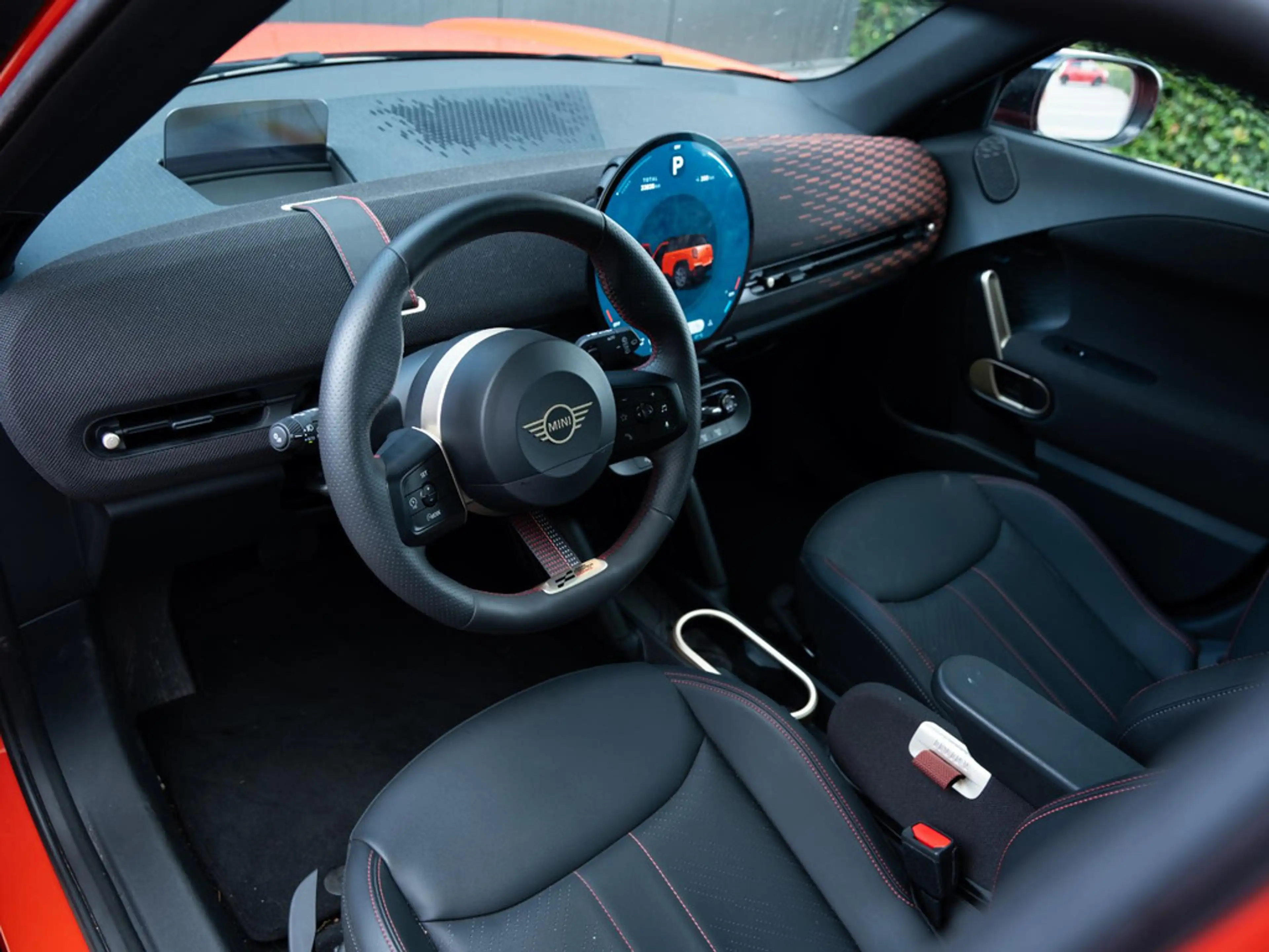 MINI Aceman SE John Cooper Works M 54.2 kWh 218pk | Panodak | — photo 6