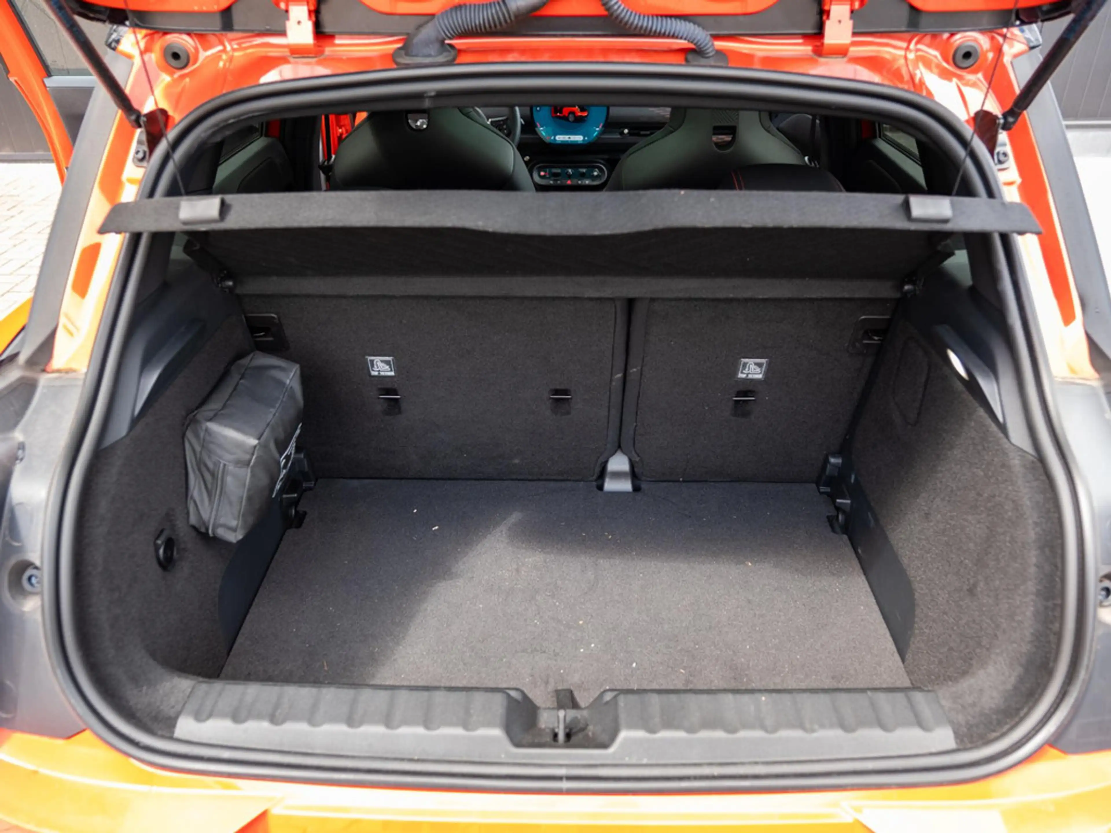 MINI Aceman SE John Cooper Works M 54.2 kWh 218pk | Panodak | — photo 10