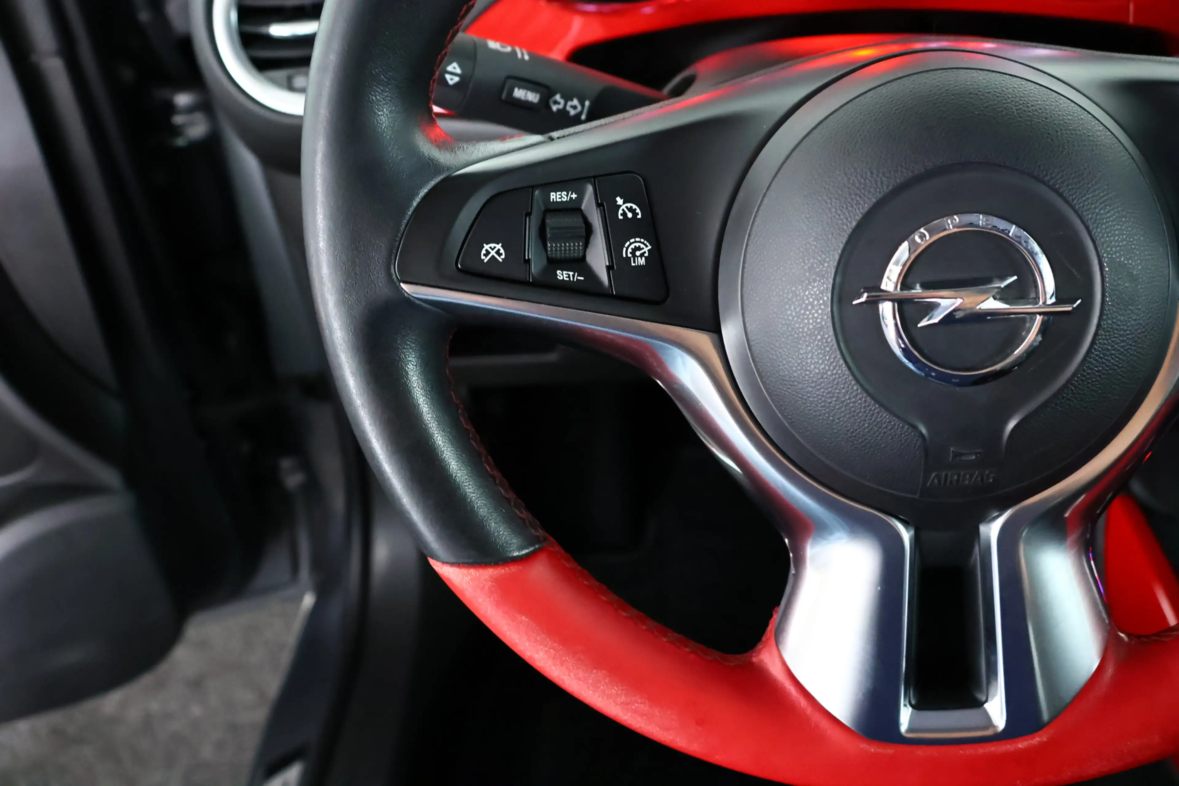 Opel Adam 1.4 Slam Bluetooth / Cruisecontrol / Automaat / Ai — photo 17