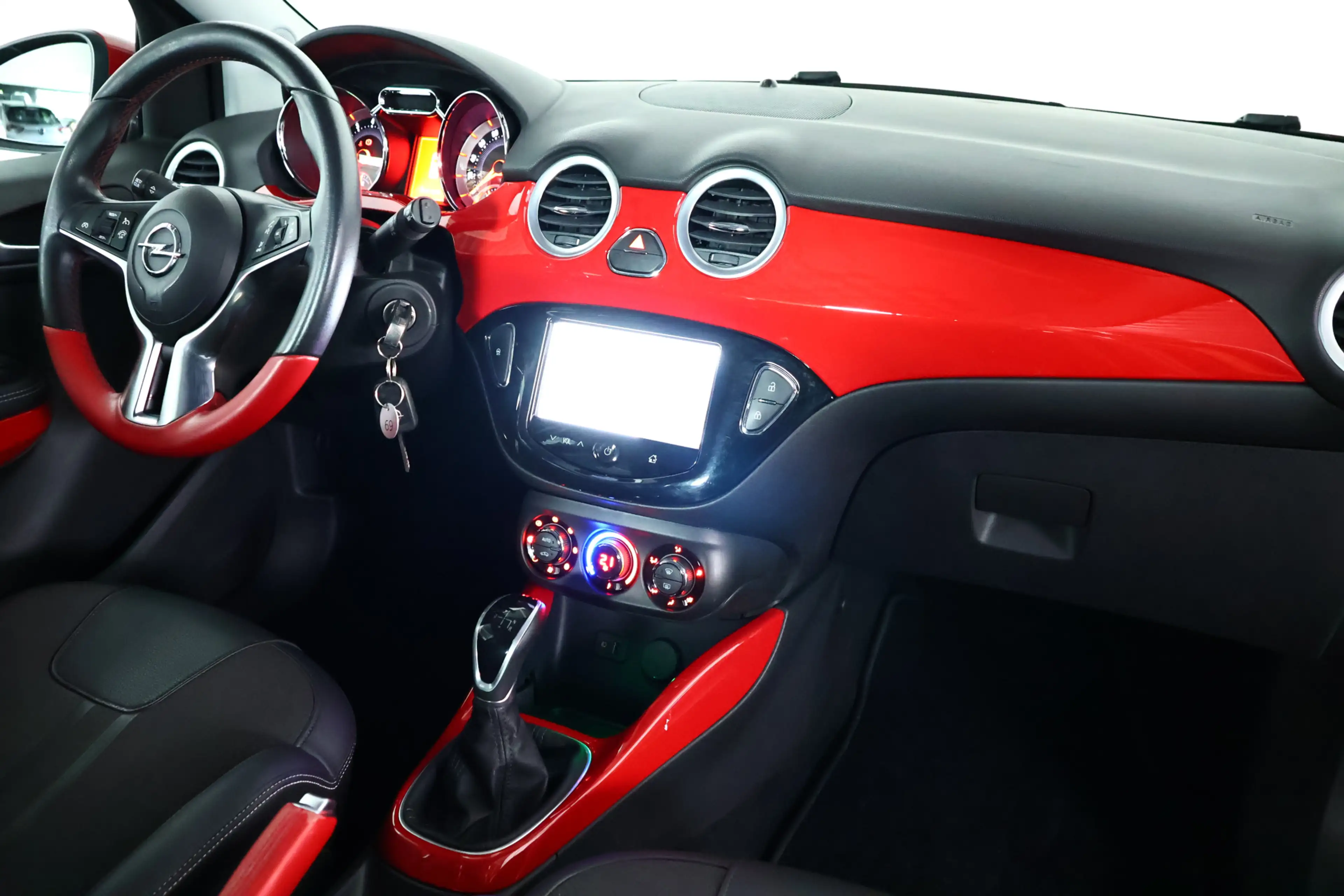 Opel Adam 1.4 Slam Bluetooth / Cruisecontrol / Automaat / Ai — photo 13