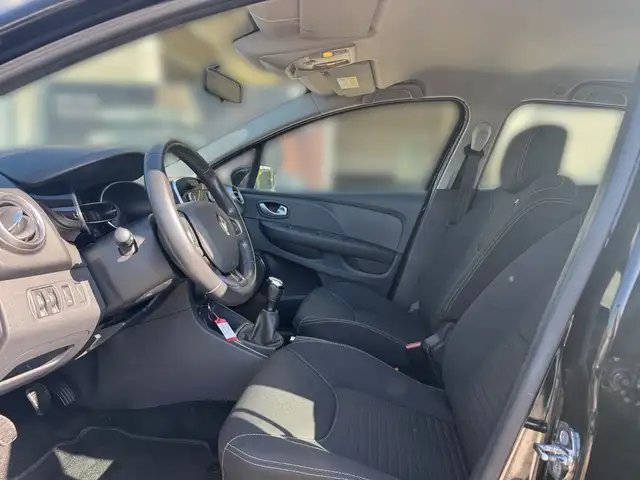 Renault Clio view 7