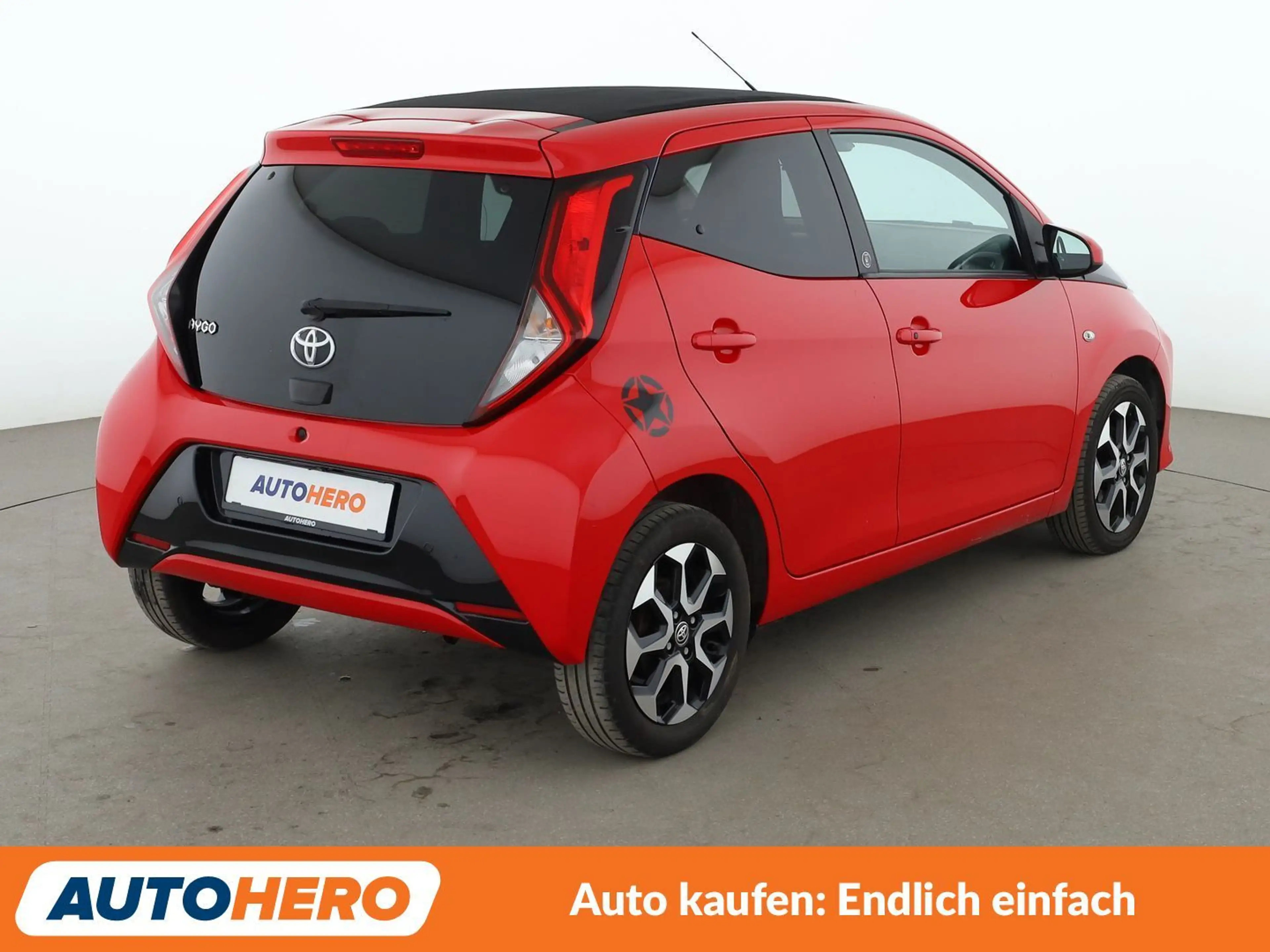 Toyota Aygo 1.0 x-play Team D Aut*PDC*KLIMA*GARANTIE* — photo 6