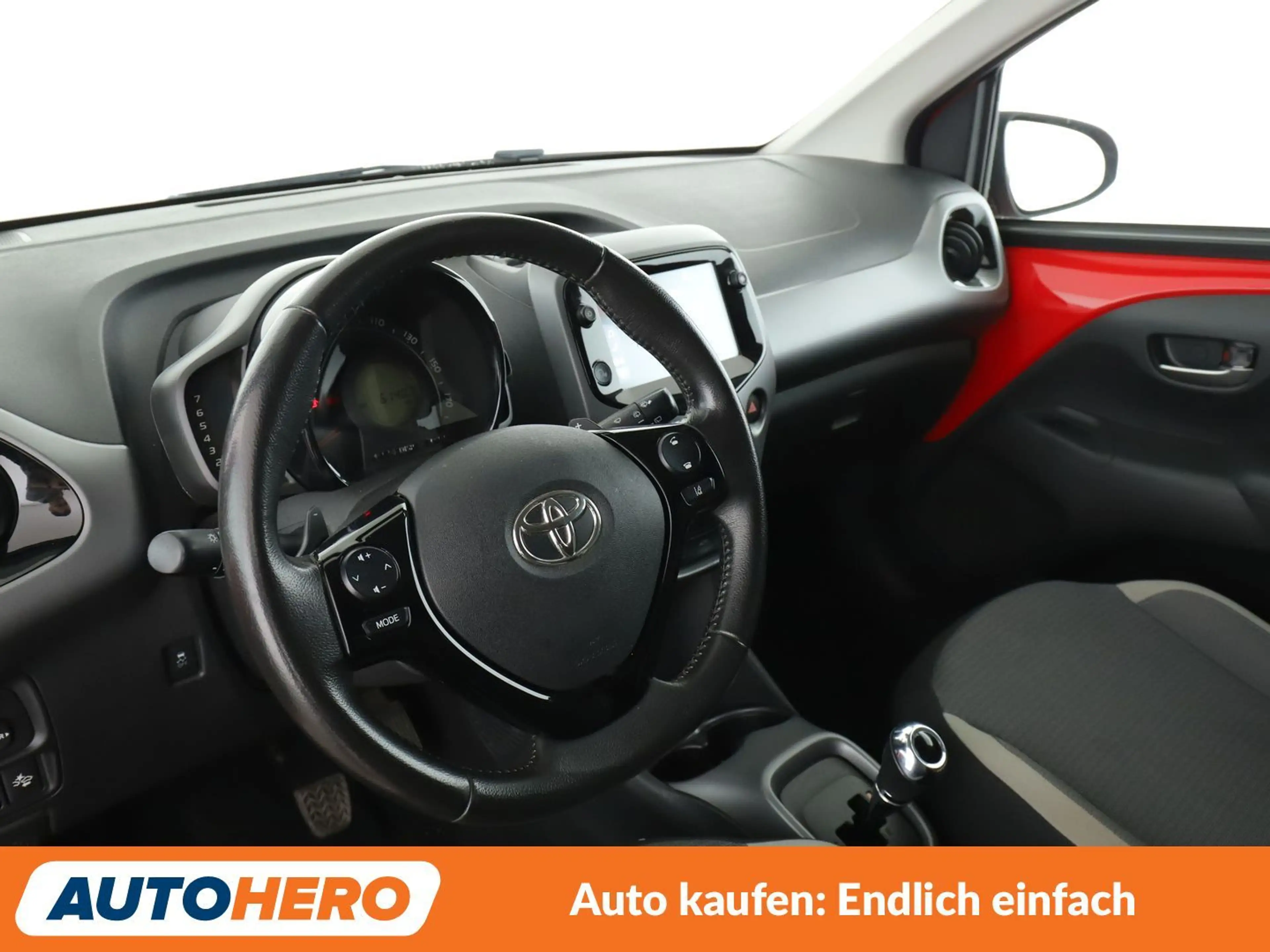 Toyota Aygo 1.0 x-play Team D Aut*PDC*KLIMA*GARANTIE* — photo 11