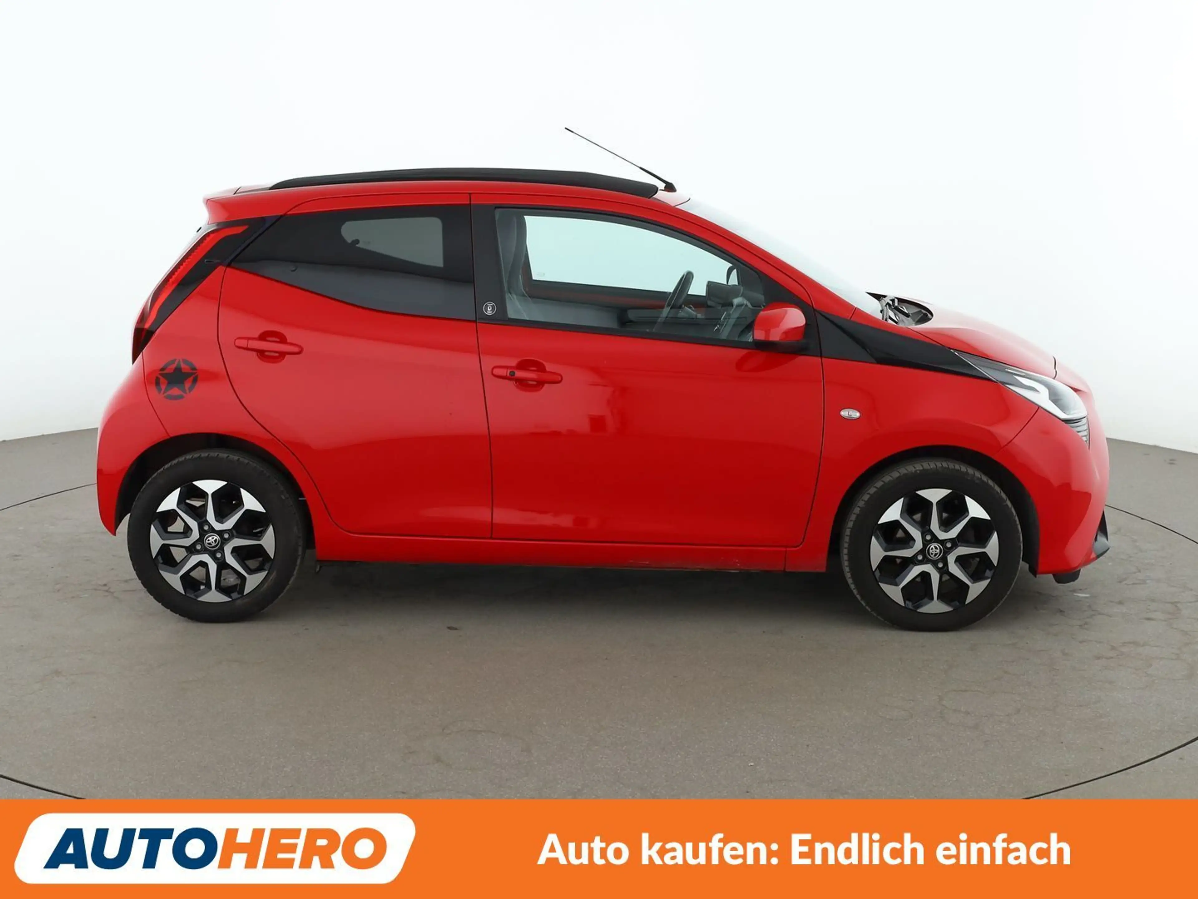 Toyota Aygo 1.0 x-play Team D Aut*PDC*KLIMA*GARANTIE* — photo 7