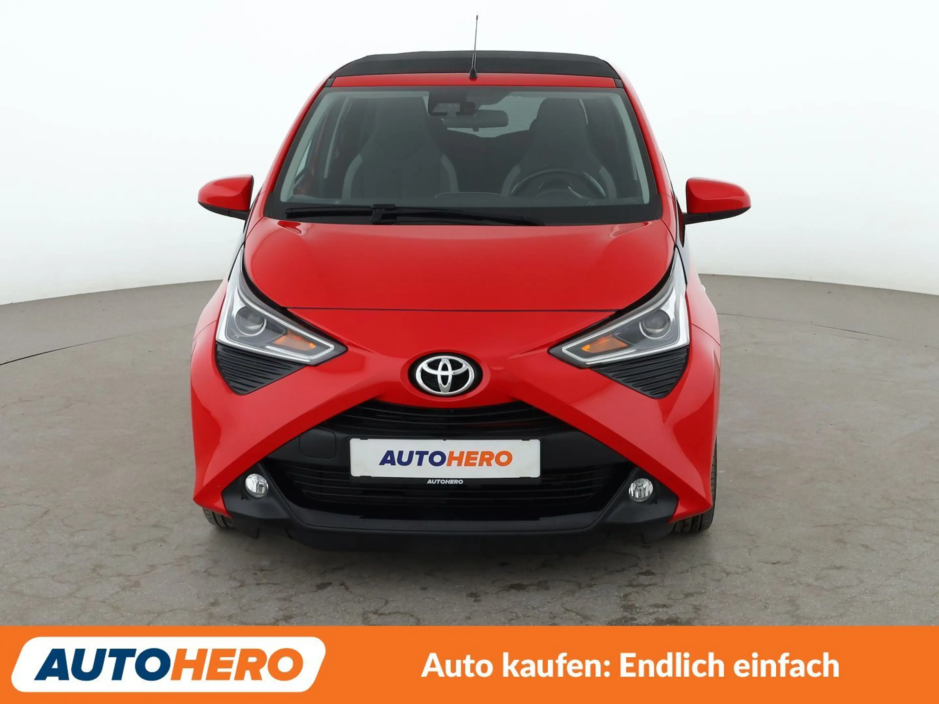 Toyota Aygo 1.0 x-play Team D Aut*PDC*KLIMA*GARANTIE* — photo 9