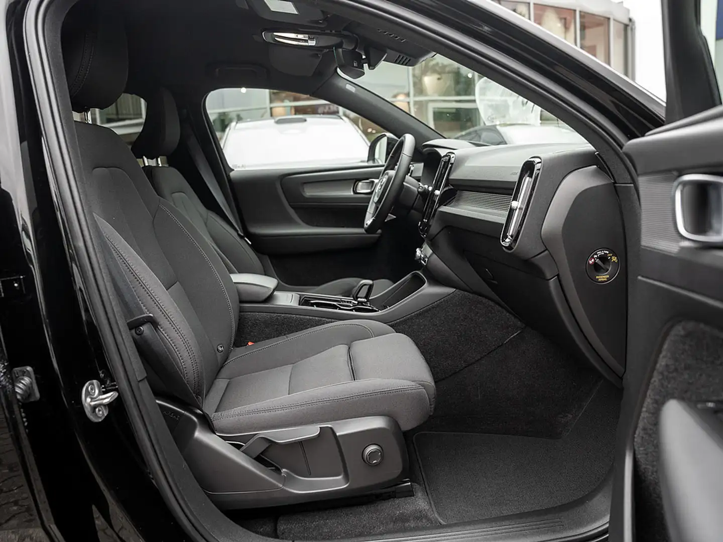 Volvo XC40 Recharge Core NAVI W-LAN AHK FACEL. LED Black - 2