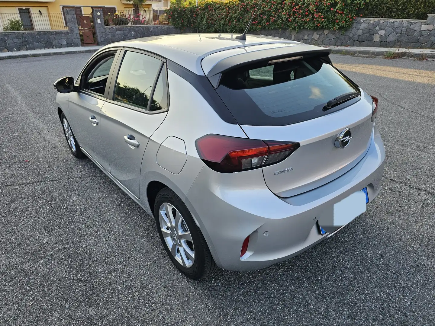 Opel Corsa 1.2 Blitz Edition s&s 100cv - 2