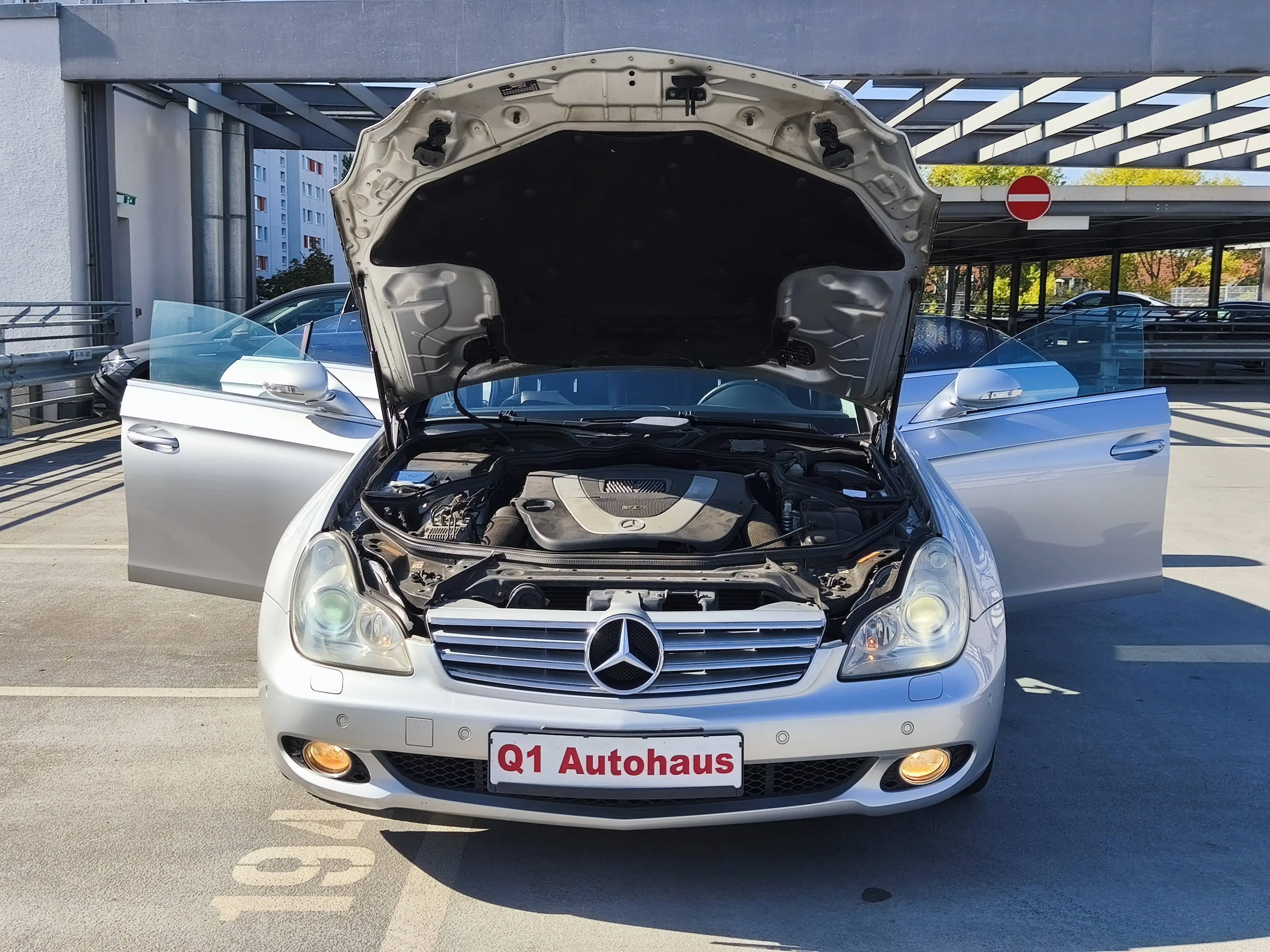 Mercedes-Benz CLS 350 CLS 350 BI-XENON/VOLLLEDER/MEMORY/SHZ/PDC/18ZOLL/ALARM — photo 15