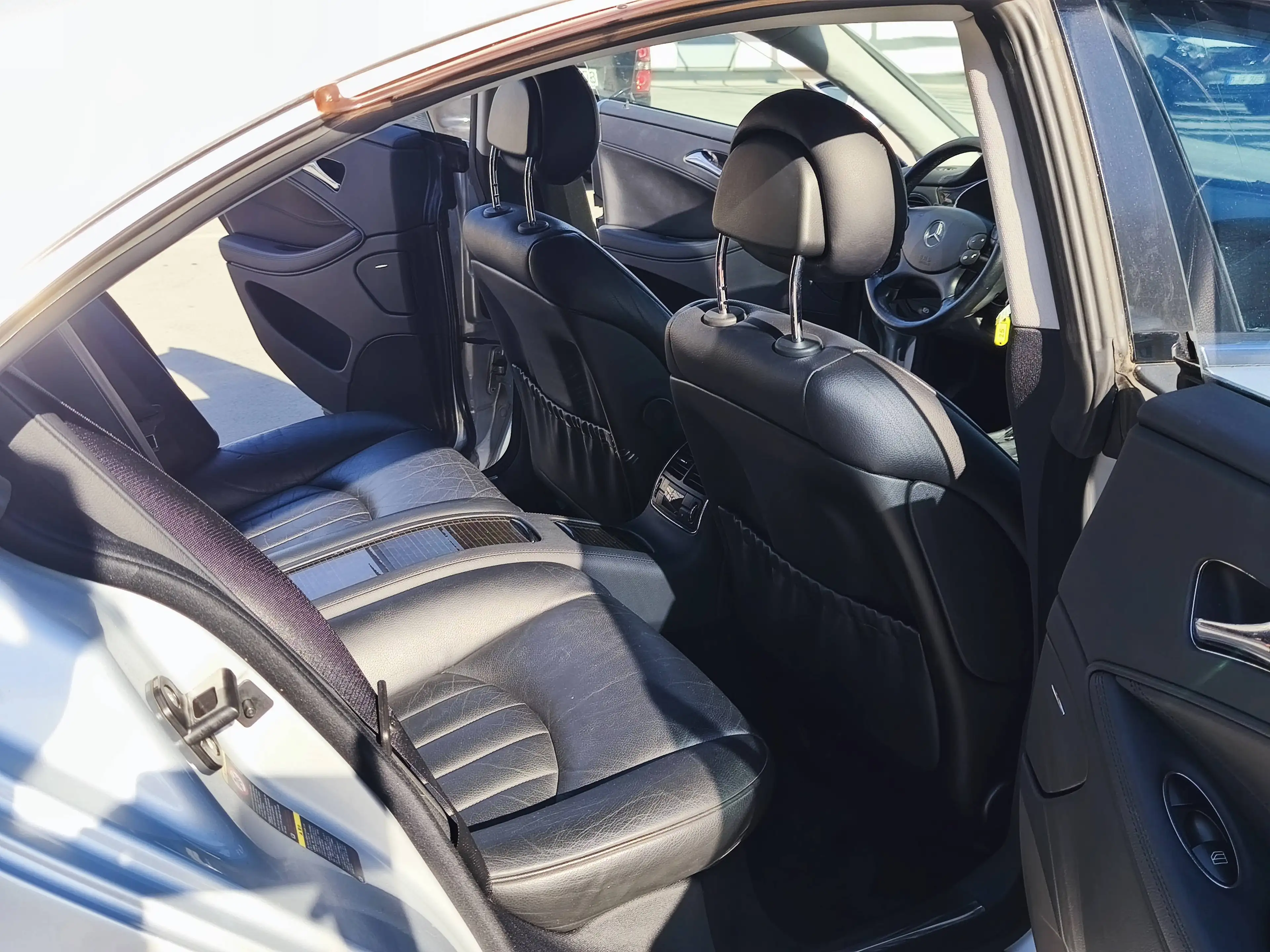 Mercedes-Benz CLS 350 CLS 350 BI-XENON/VOLLLEDER/MEMORY/SHZ/PDC/18ZOLL/ALARM — photo 12