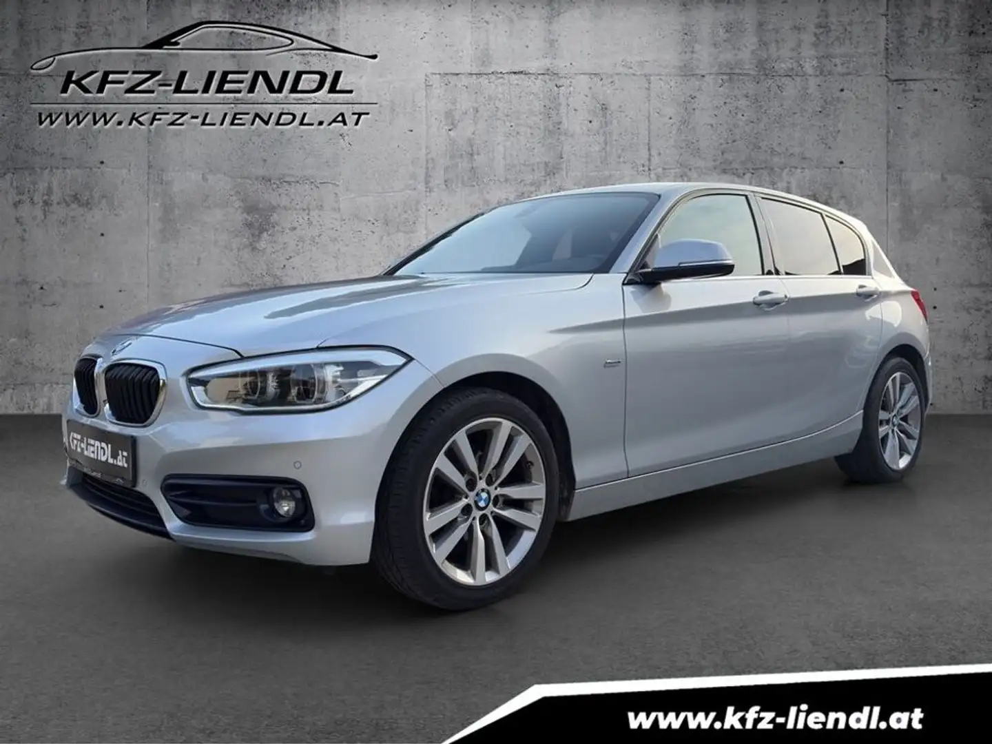 BMW 116 d Sport Line Silber - 1