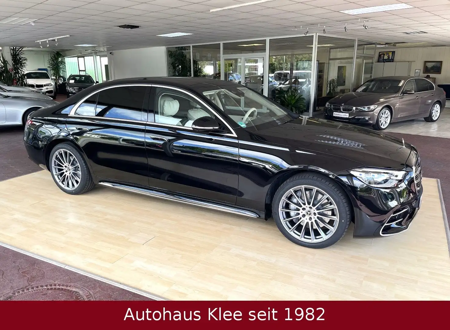 Mercedes-Benz S 350 d 4Matic L  AMG-Line Czarny - 2