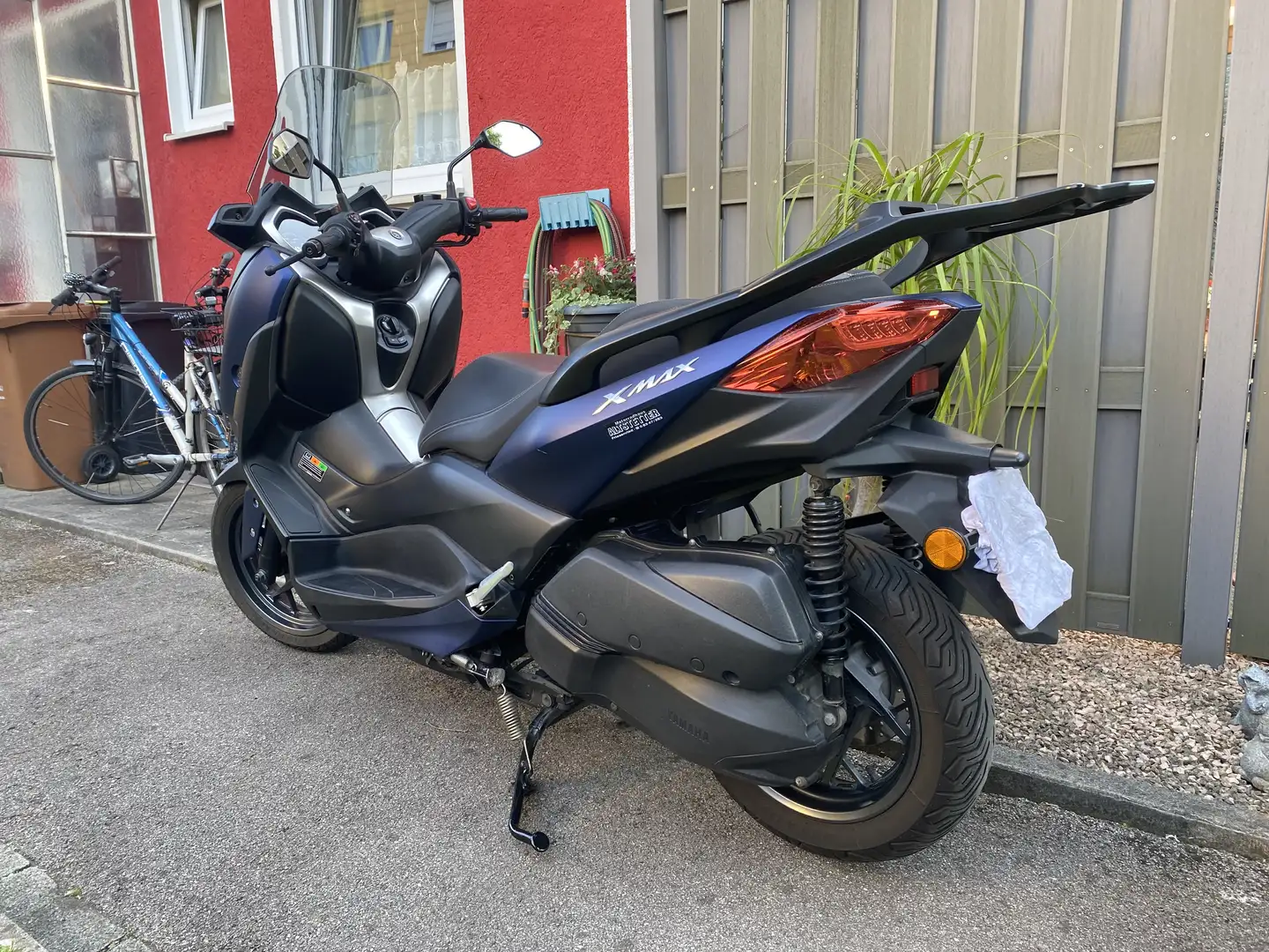 Yamaha X-Max 300 - 2